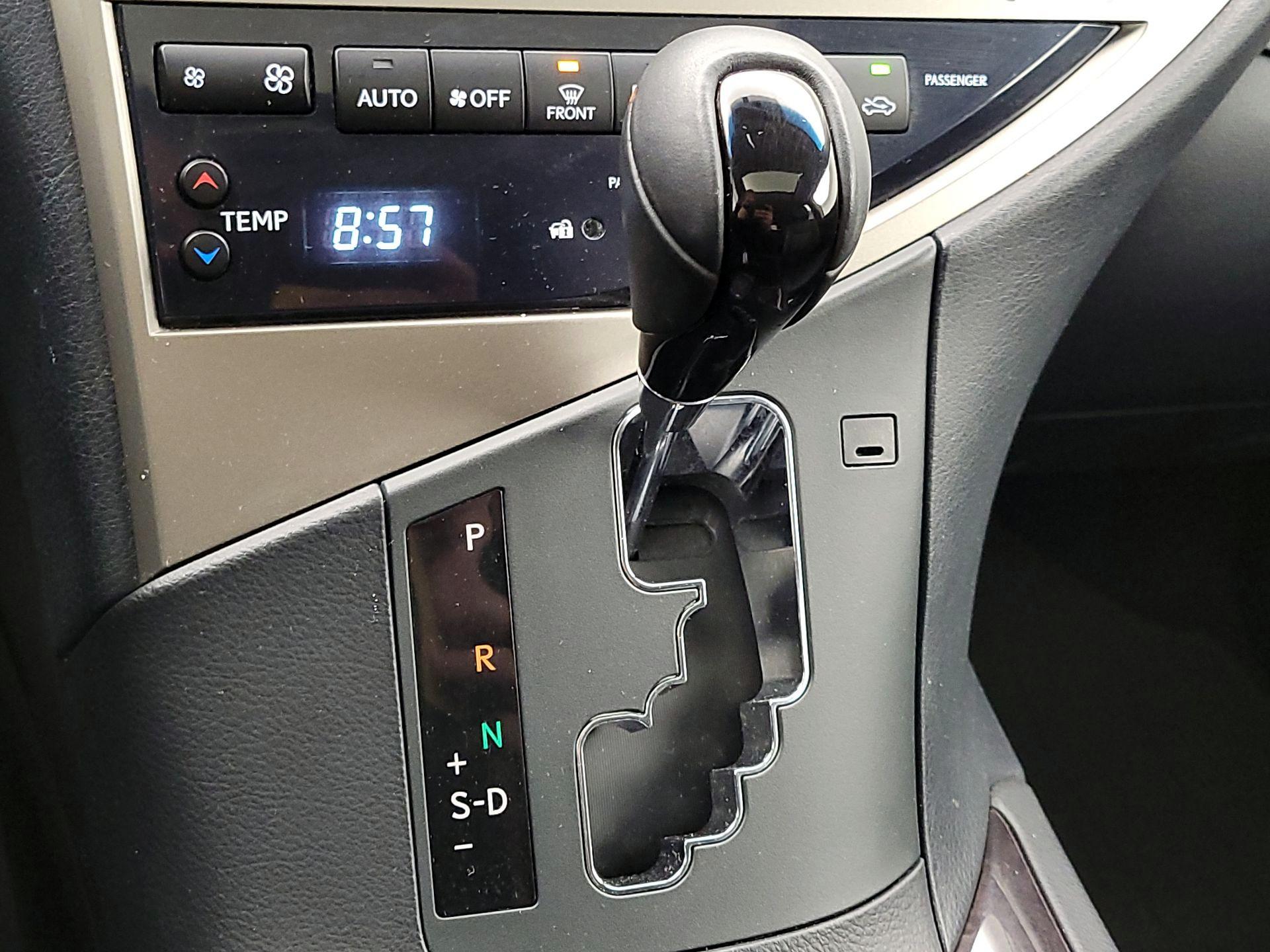 Thumbnail: 2015 Lexus RX - 18