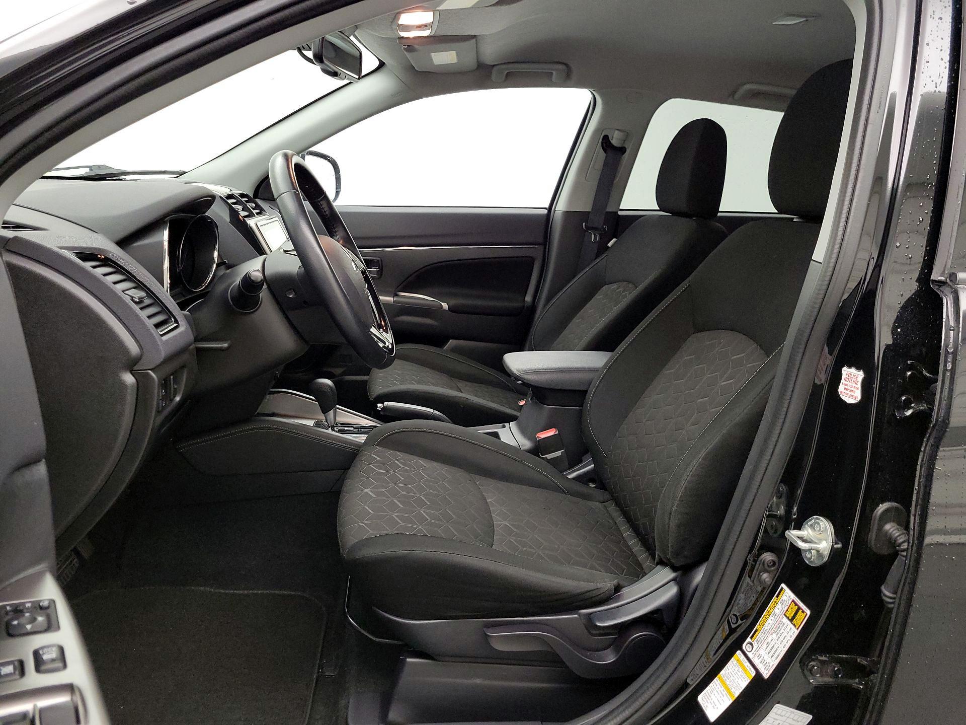 Thumbnail: 2021 Mitsubishi Outlander Sport - 11