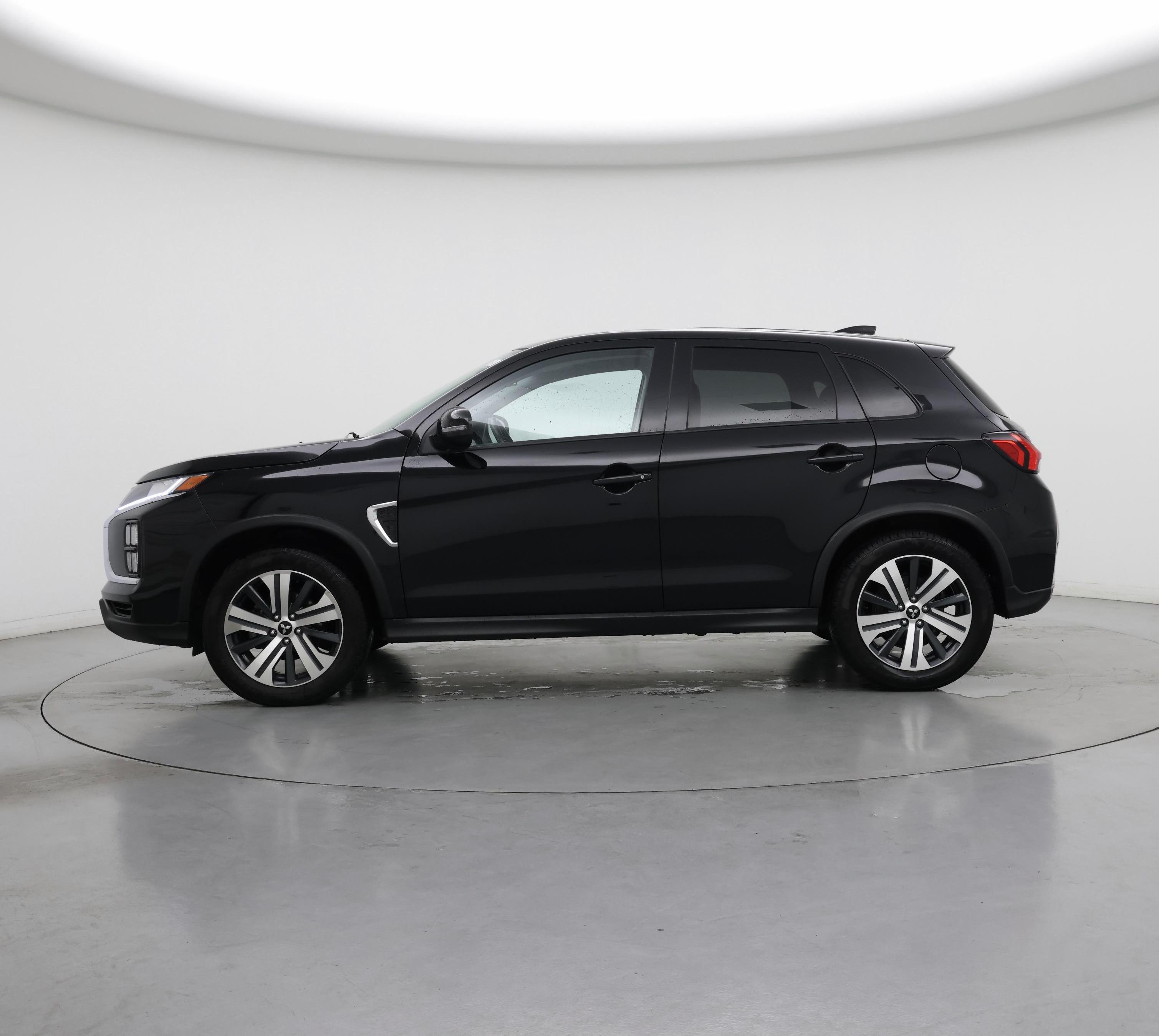 Thumbnail: 2021 Mitsubishi Outlander Sport - 3