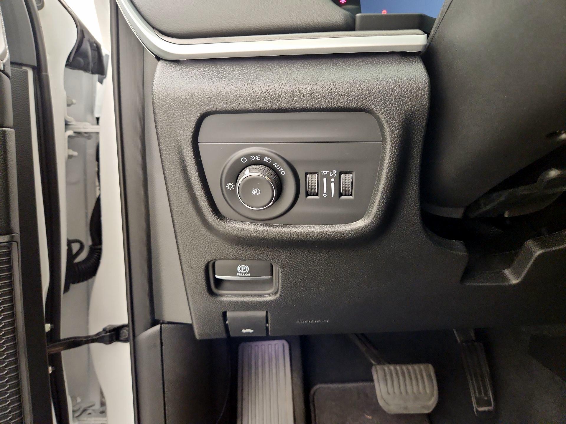 Thumbnail: 2024 Jeep Grand Cherokee - 13