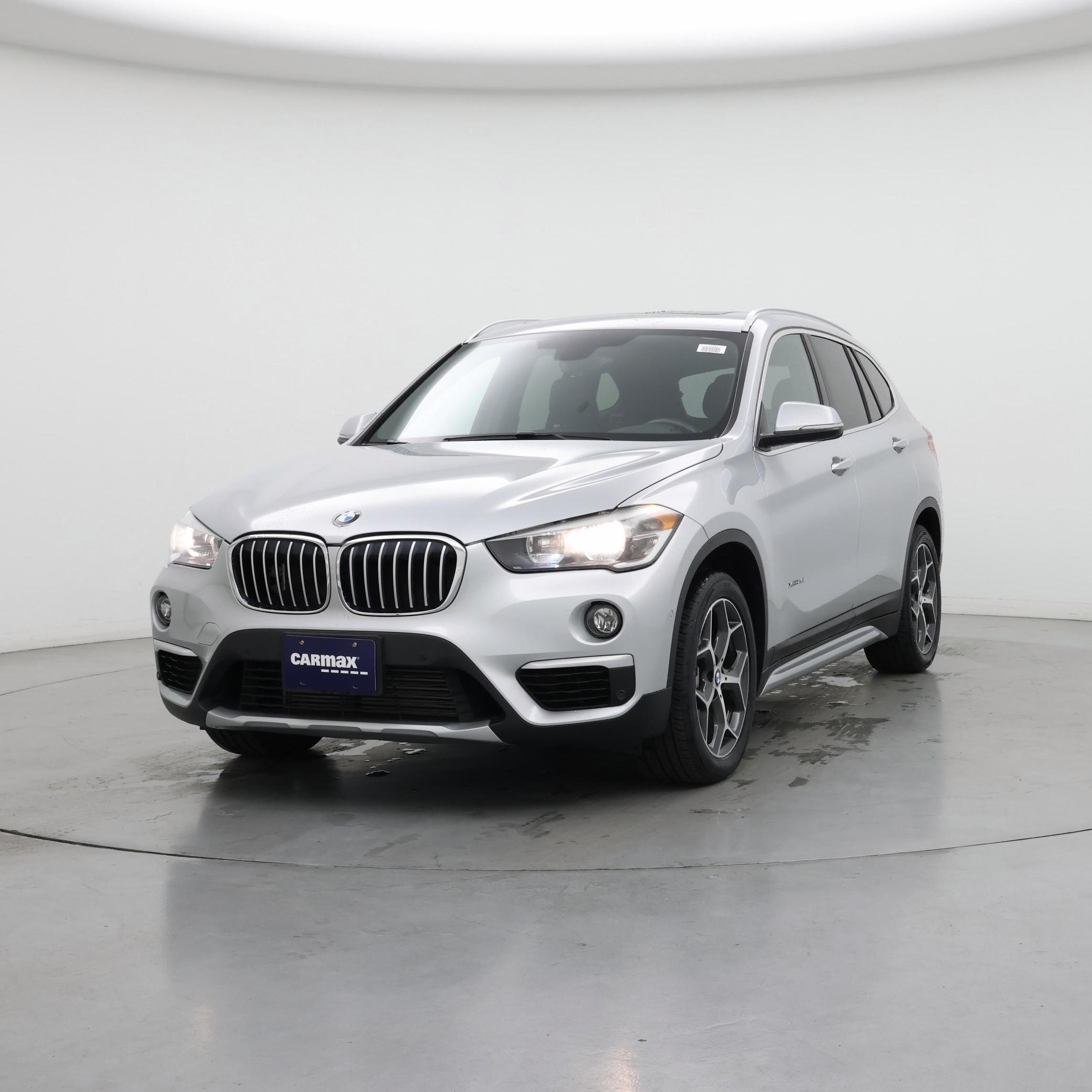 Thumbnail: 2017 BMW X1 - 4