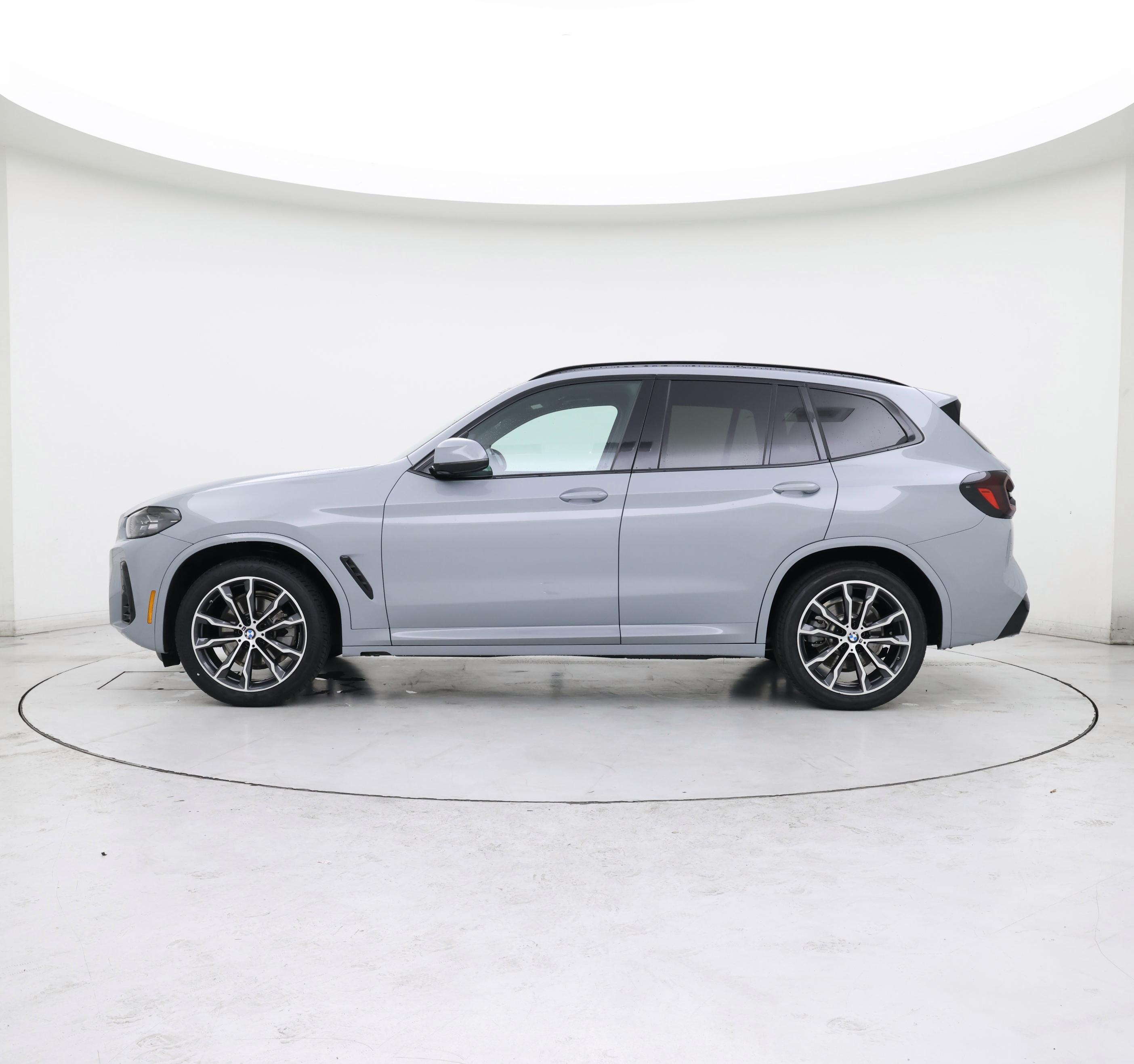 Thumbnail: 2022 BMW X3 - 3