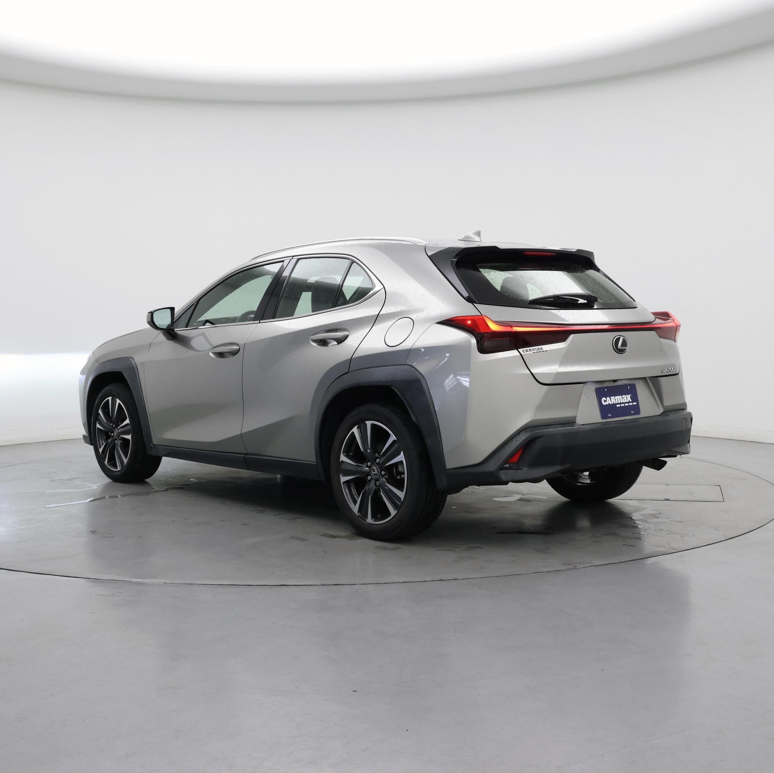 Thumbnail: 2019 Lexus UX - 2