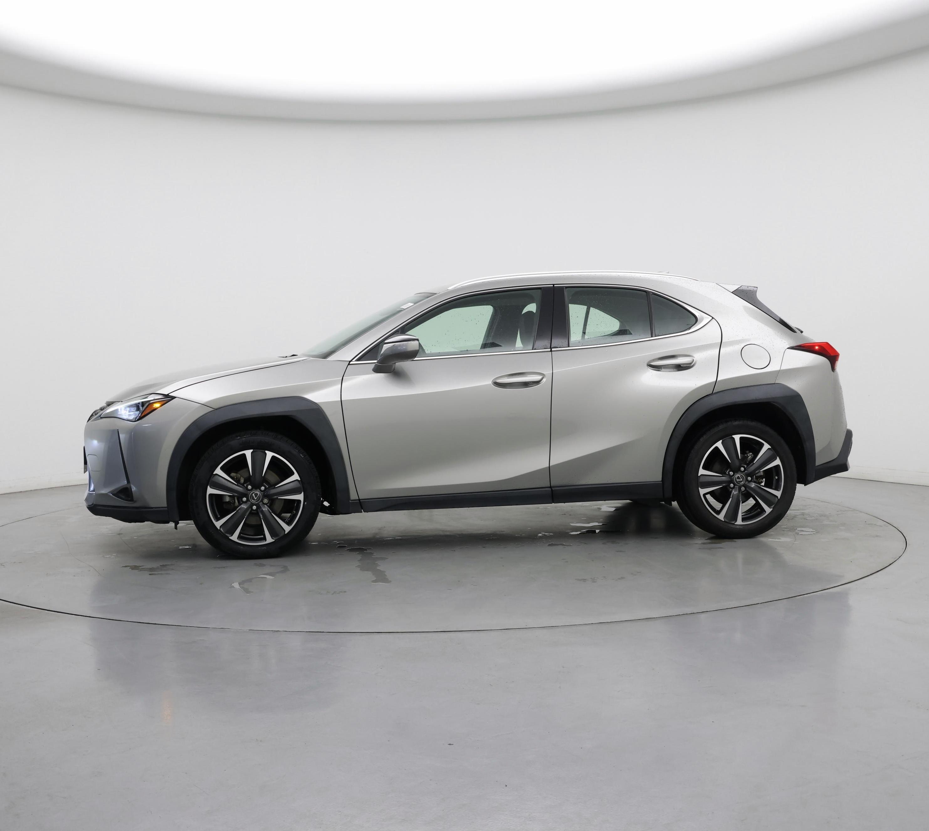 Thumbnail: 2019 Lexus UX - 3