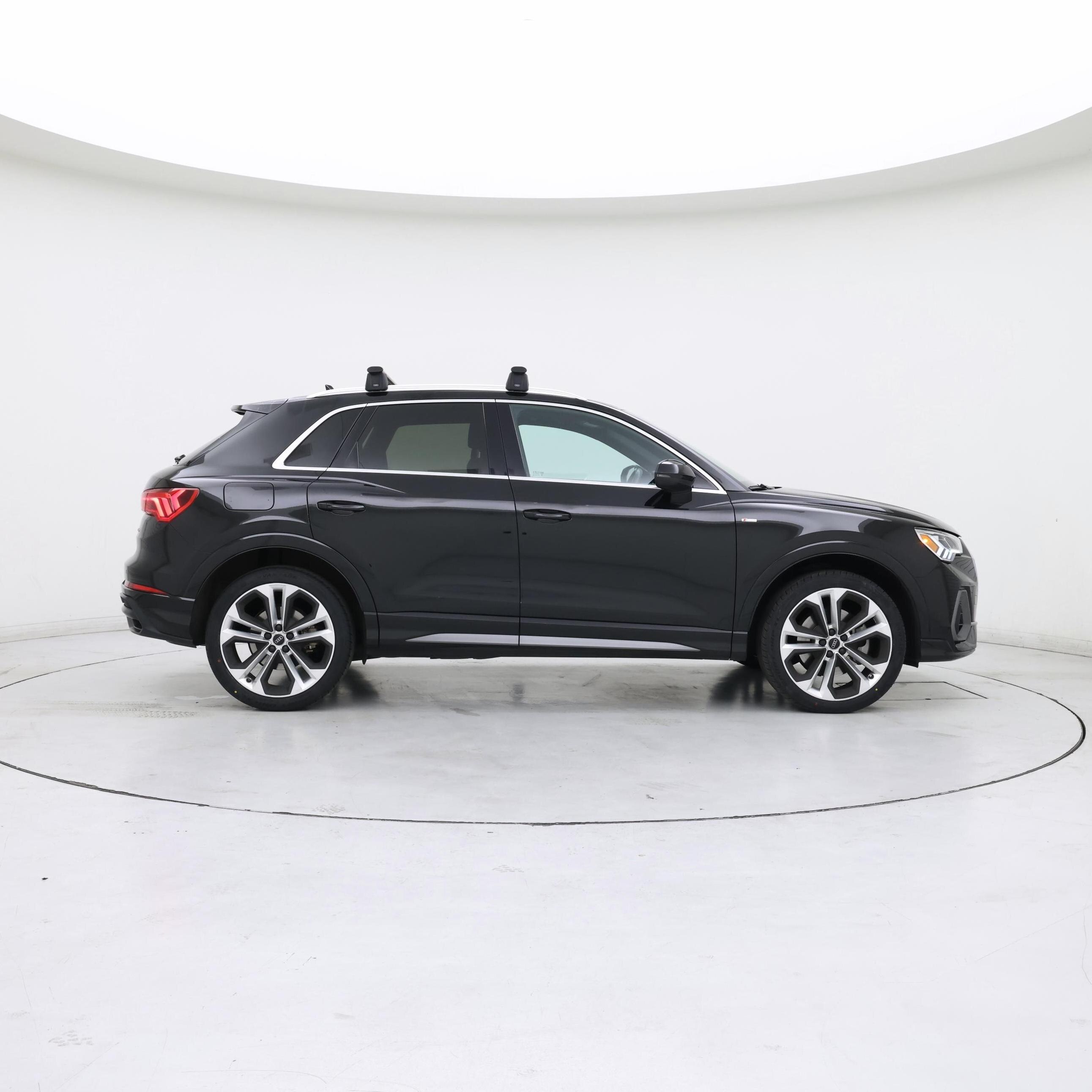Thumbnail: 2020 Audi Q3 - 7