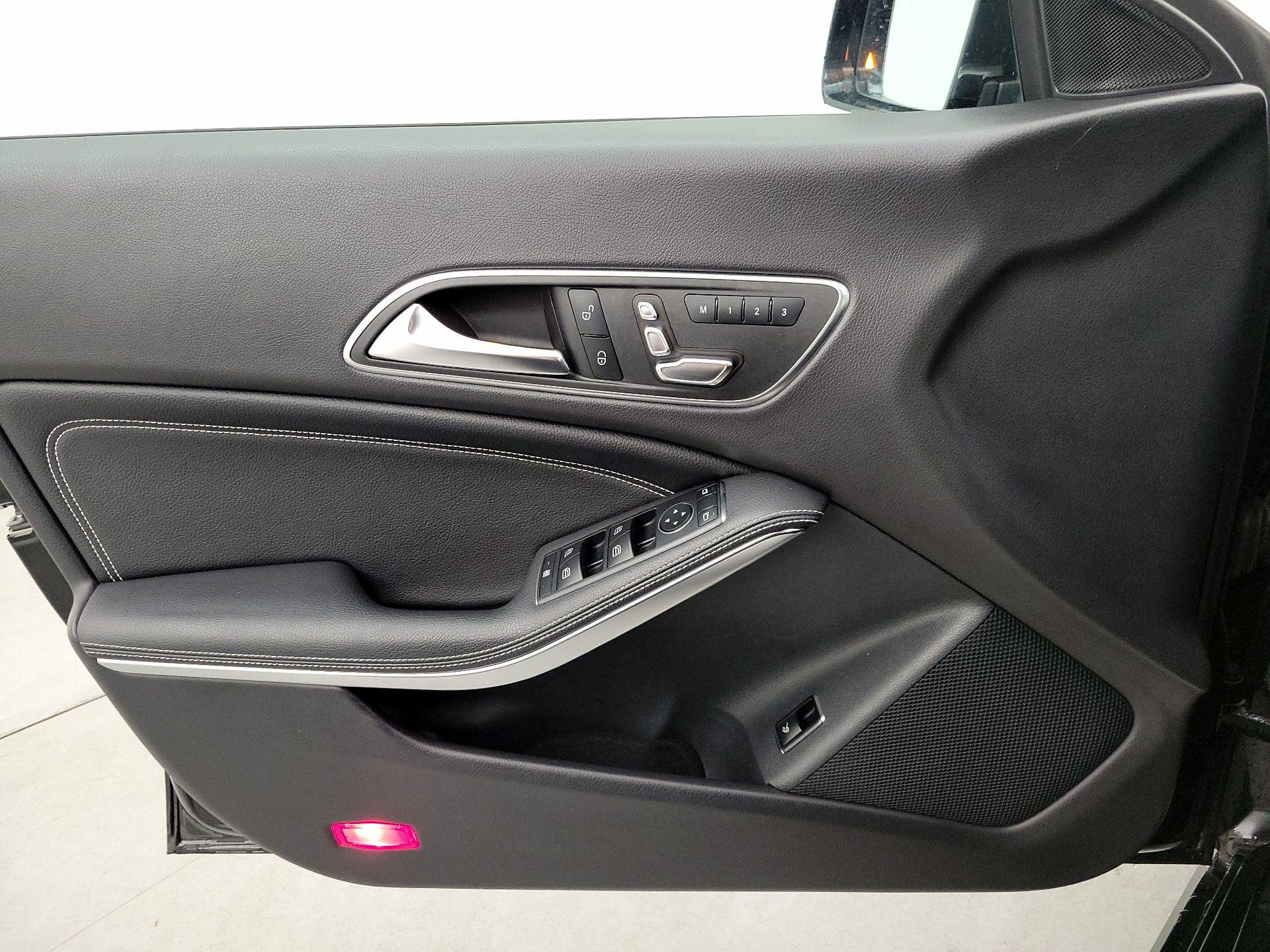 Thumbnail: 2019 Mercedes-Benz CLA - 12