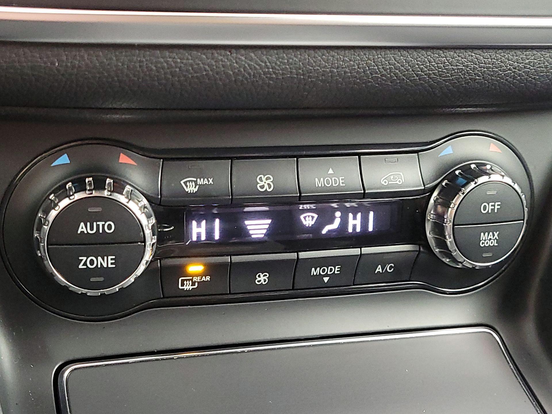 Thumbnail: 2019 Mercedes-Benz CLA - 16