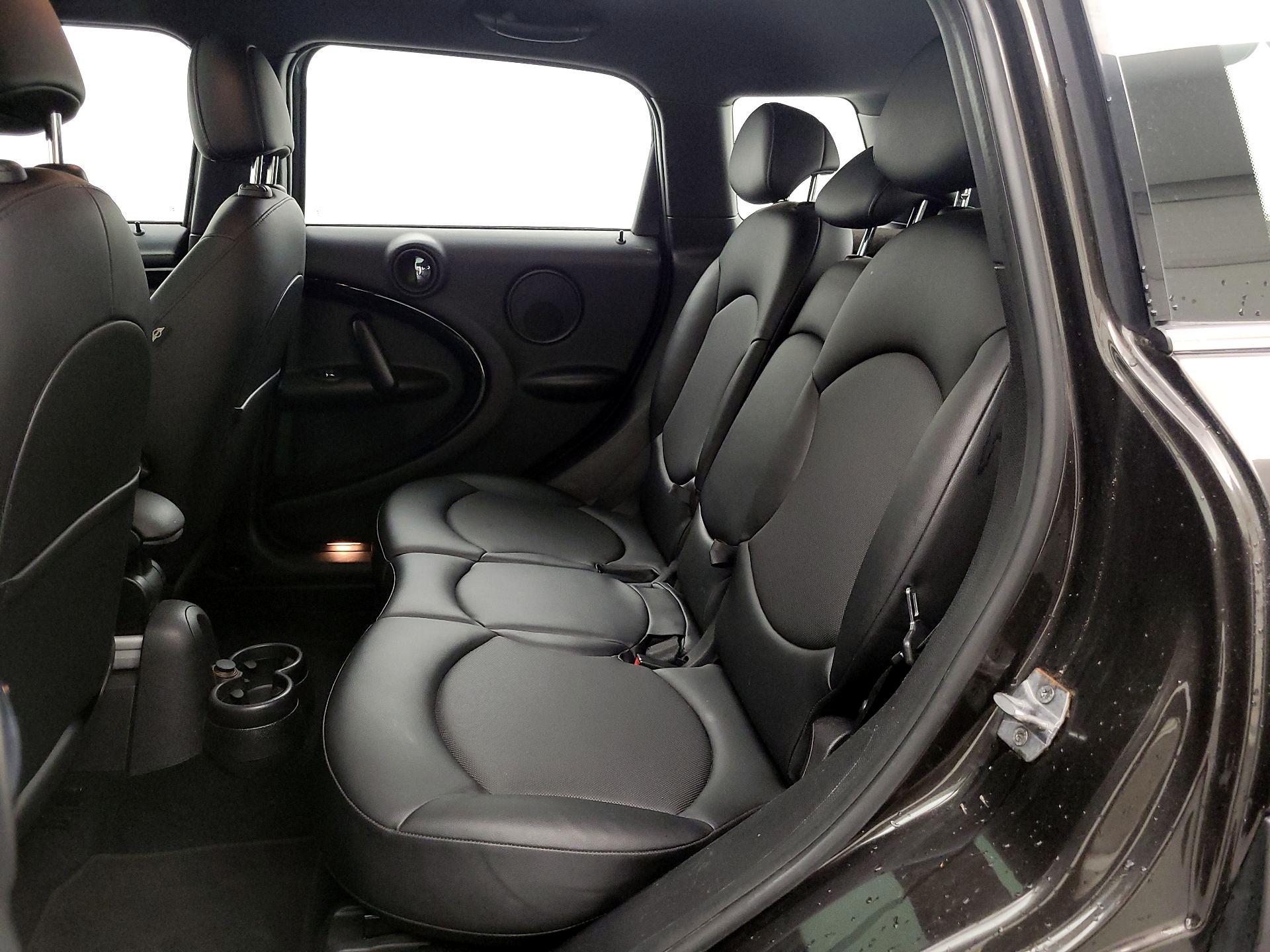 Thumbnail: 2015 MINI Cooper Countryman - 18