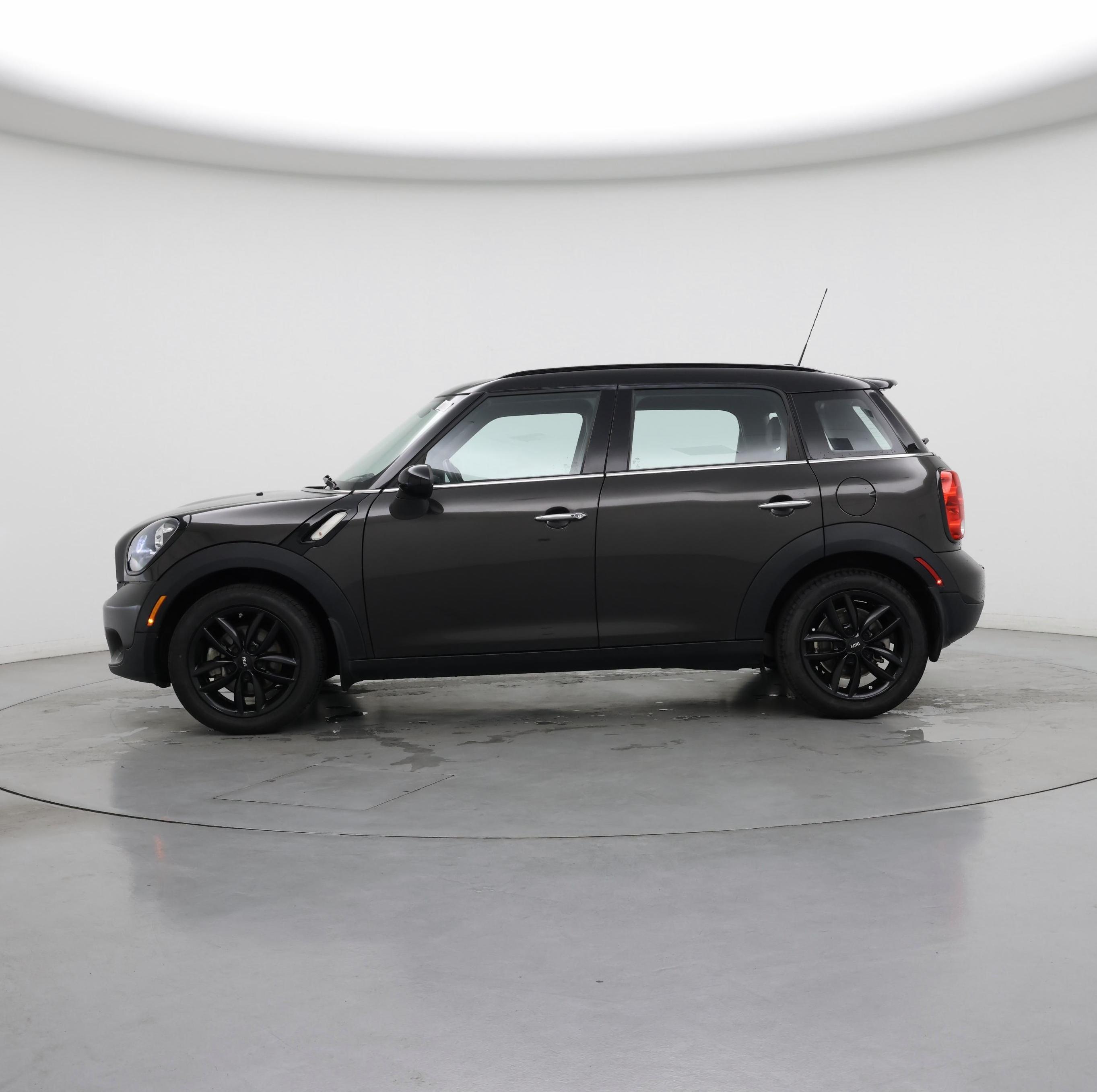 Thumbnail: 2015 MINI Cooper Countryman - 3