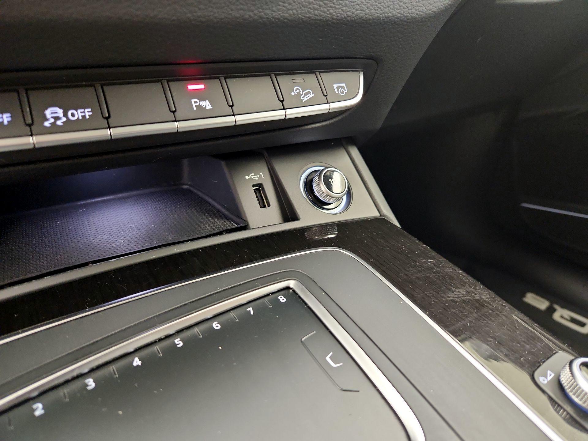 Thumbnail: 2018 Audi Q5 - 19