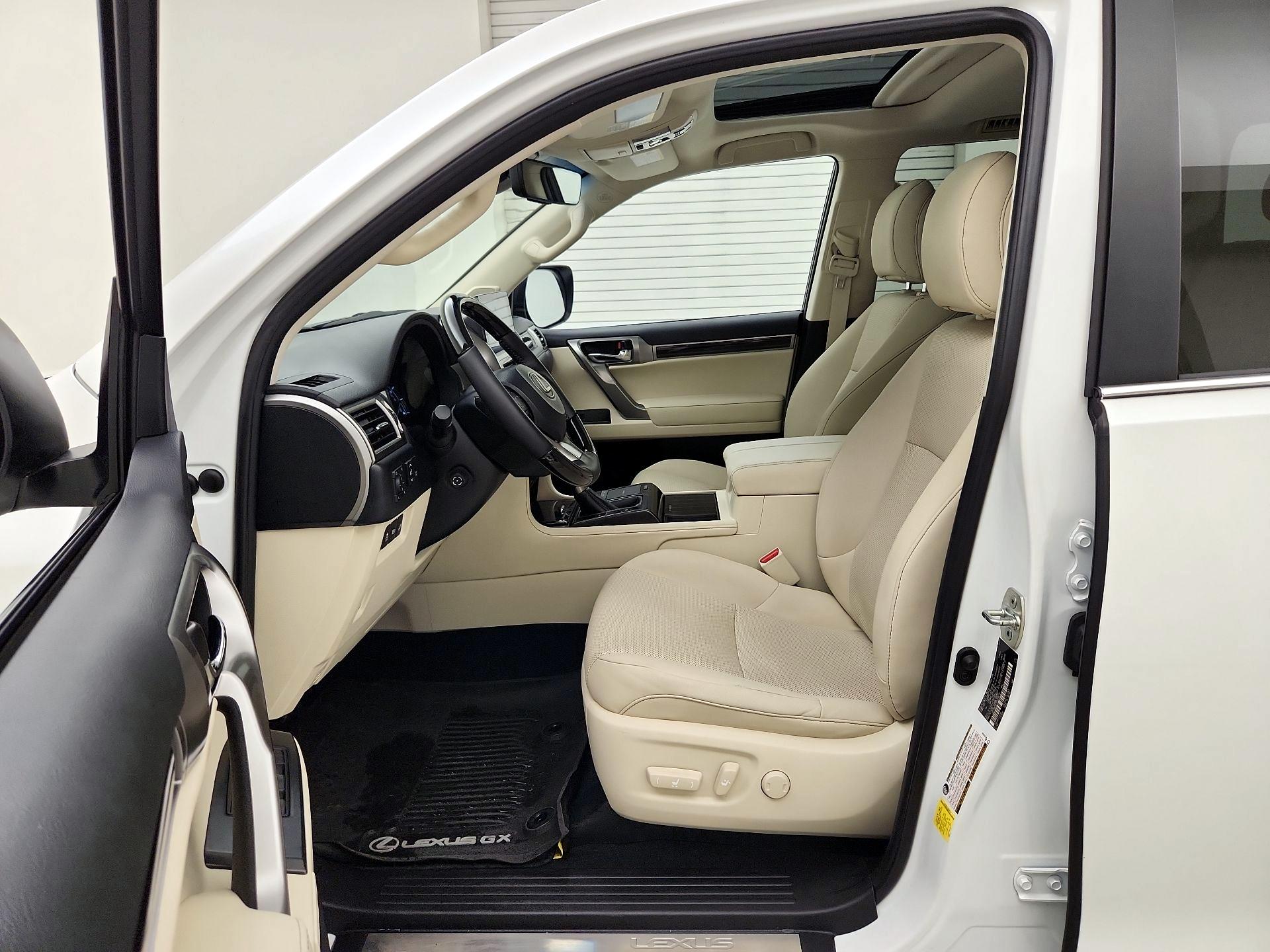 Thumbnail: 2023 Lexus GX - 11