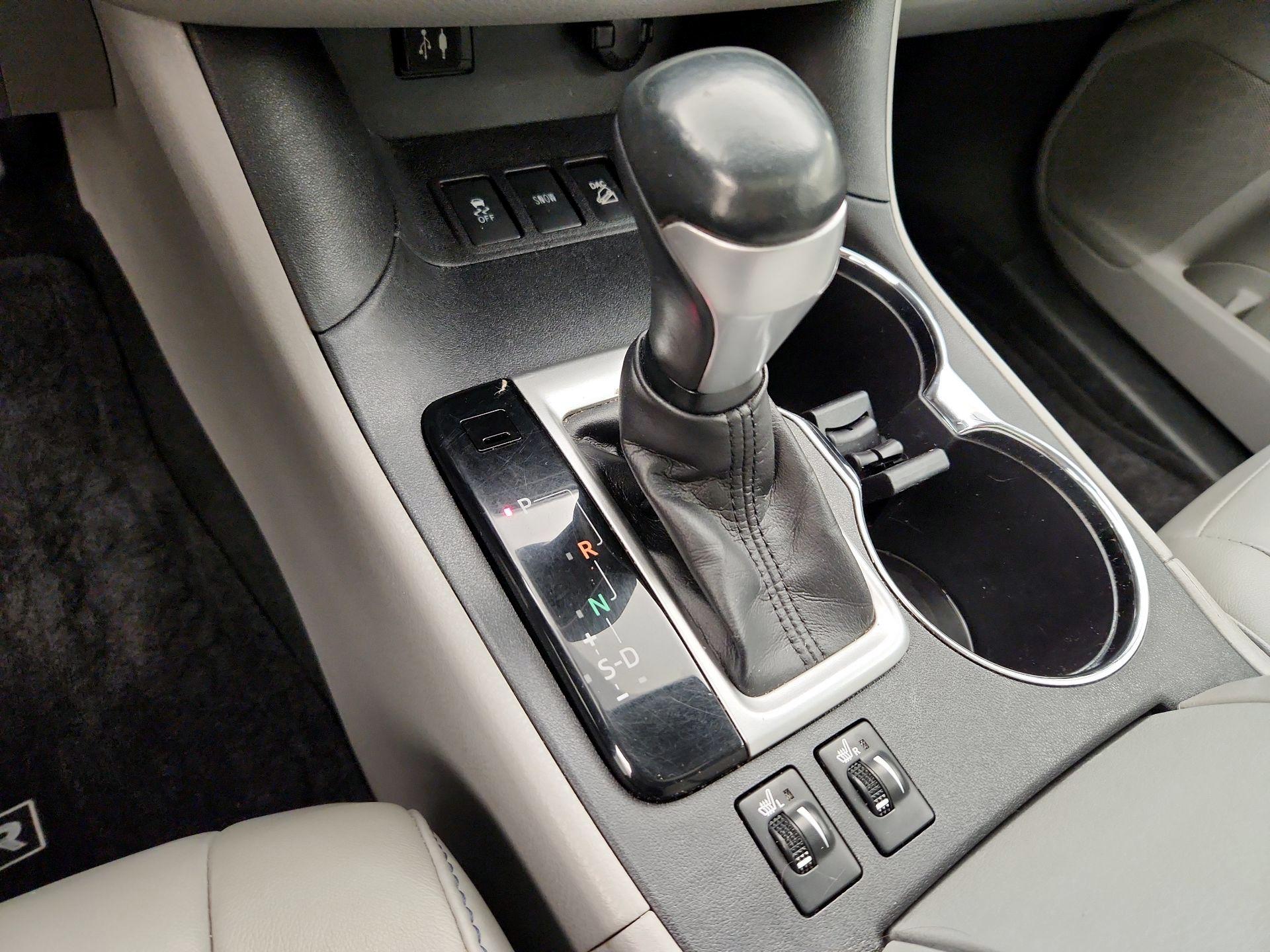 Thumbnail: 2016 Toyota Highlander - 18