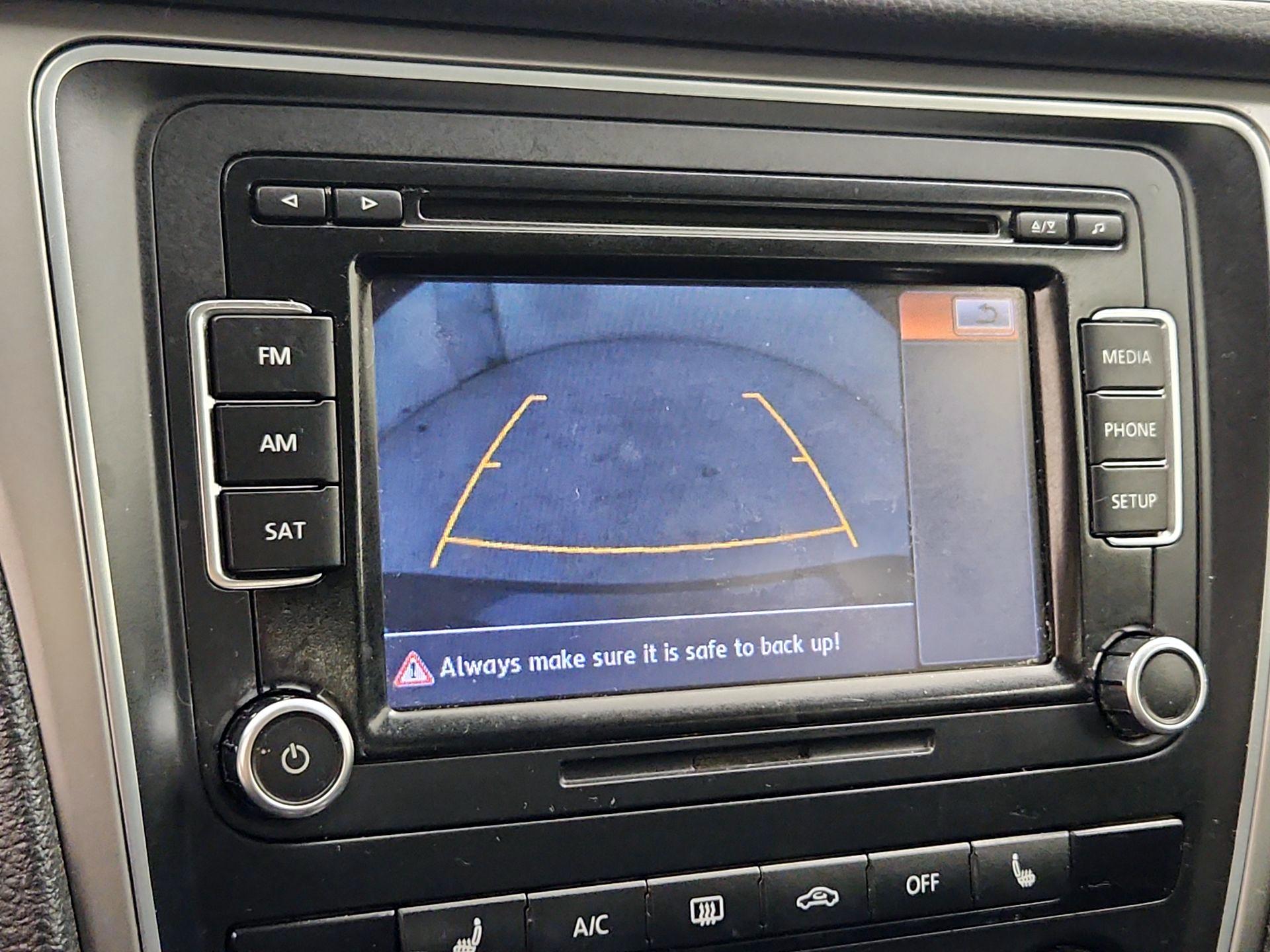 Thumbnail: 2015 Volkswagen Passat - 14