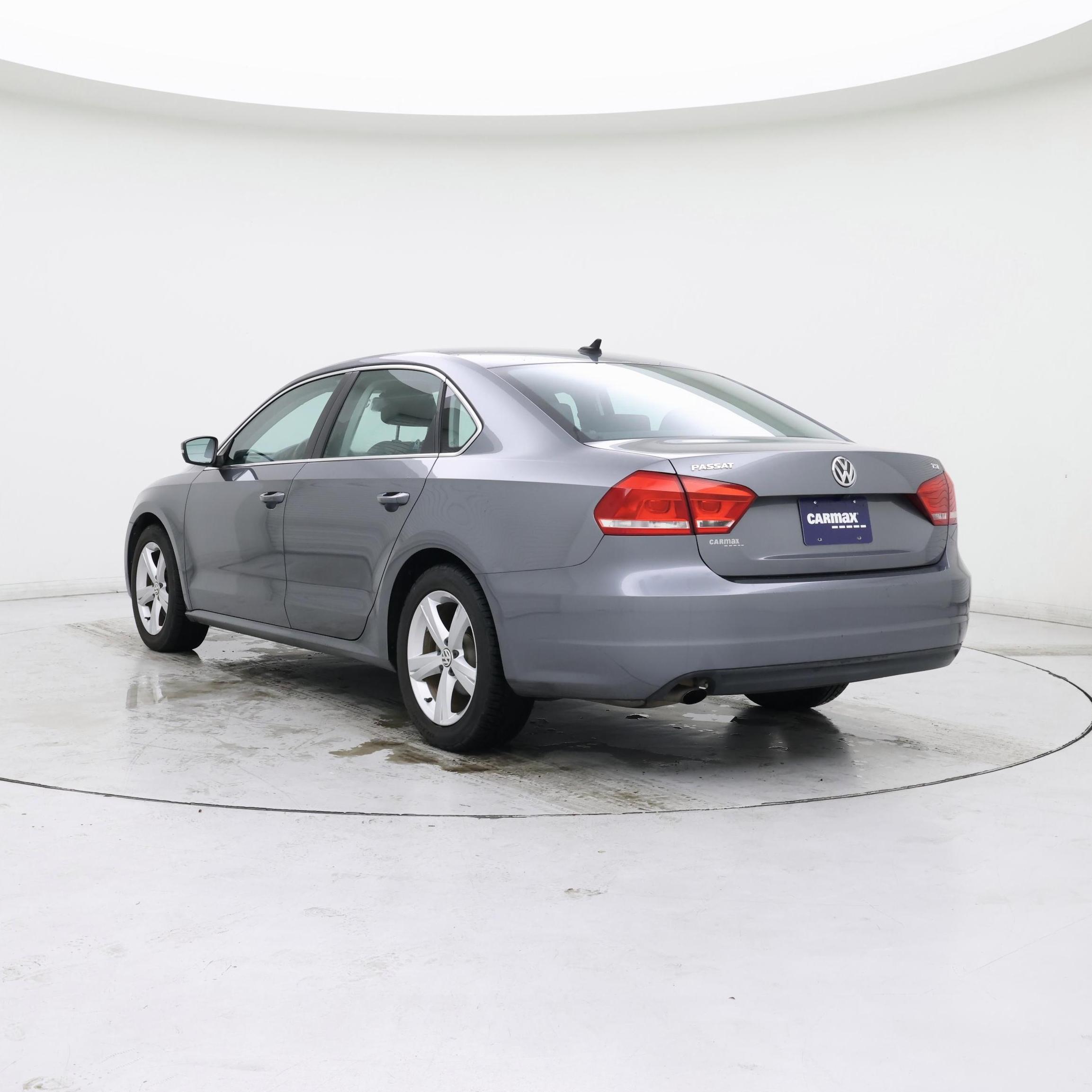 Thumbnail: 2015 Volkswagen Passat - 2