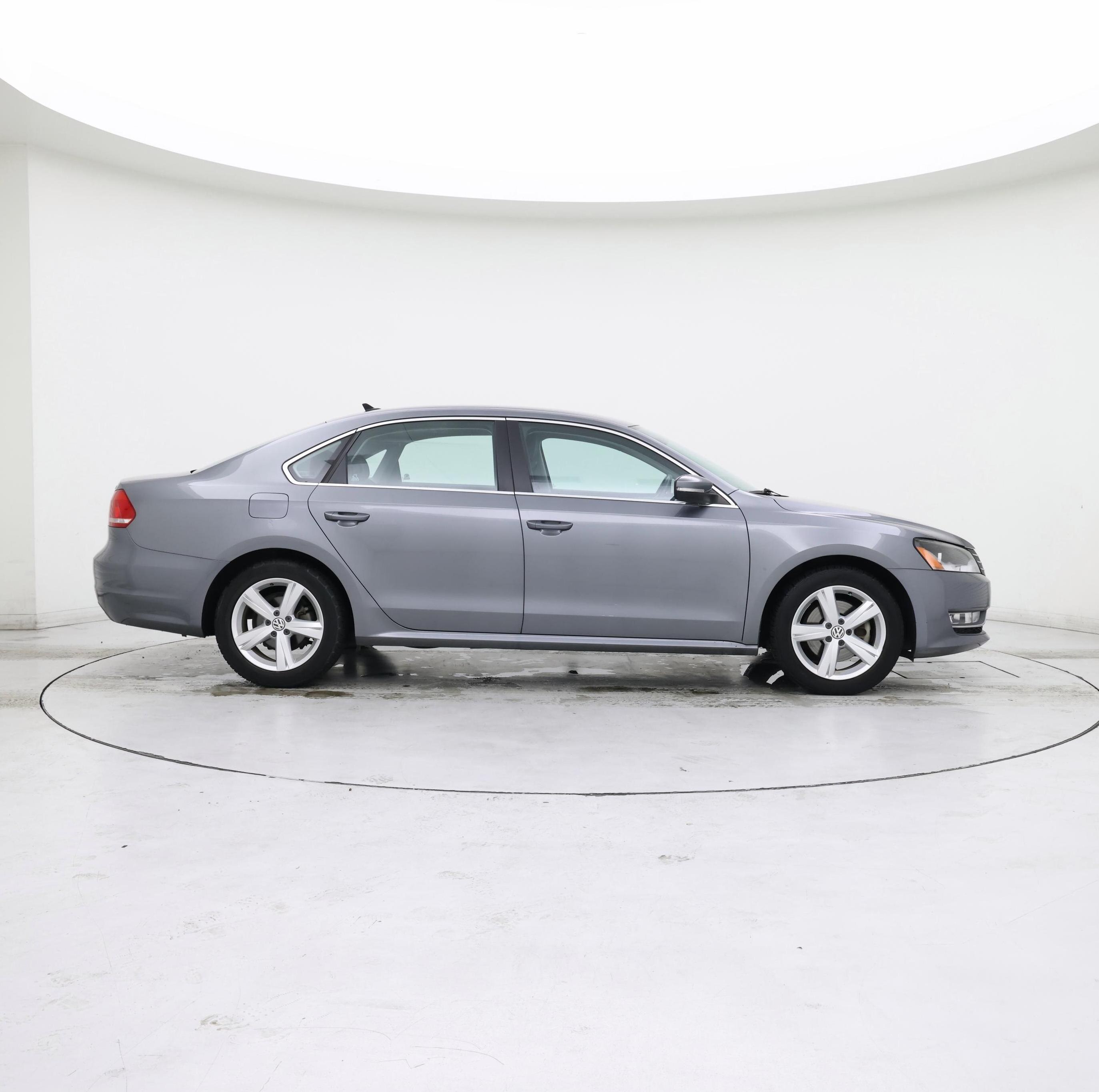 Thumbnail: 2015 Volkswagen Passat - 7