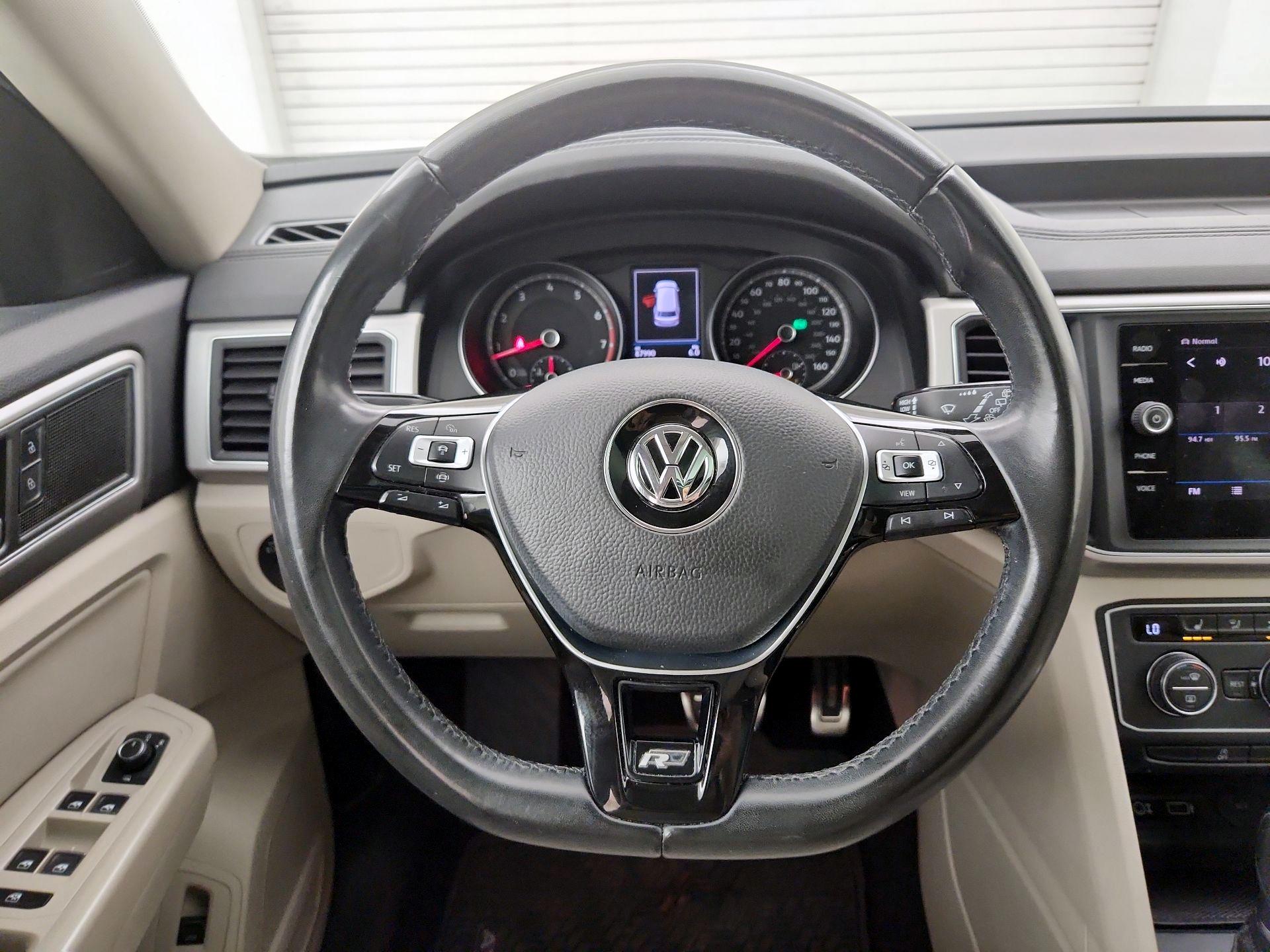 Thumbnail: 2019 Volkswagen Atlas - 10