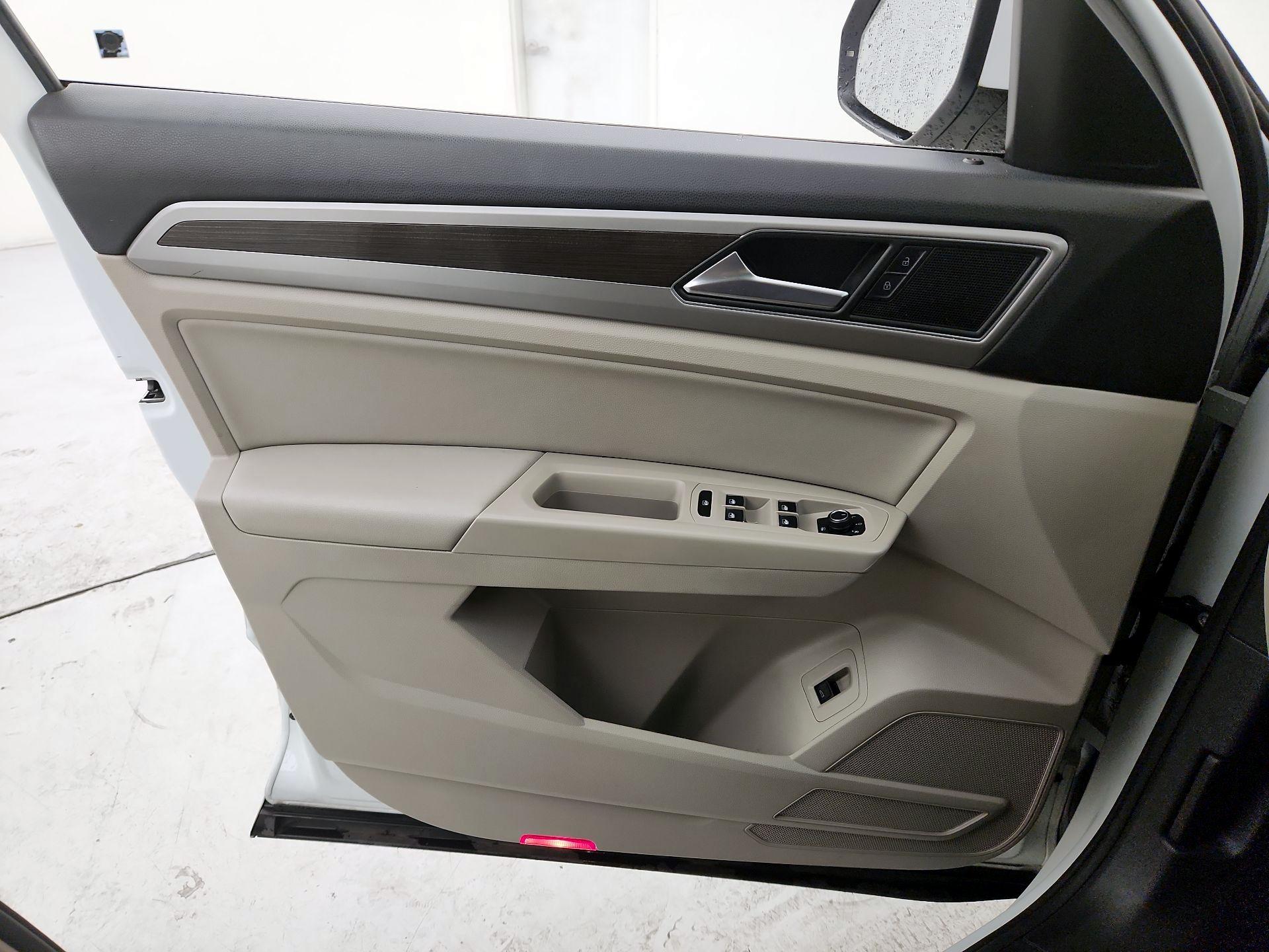 Thumbnail: 2019 Volkswagen Atlas - 12