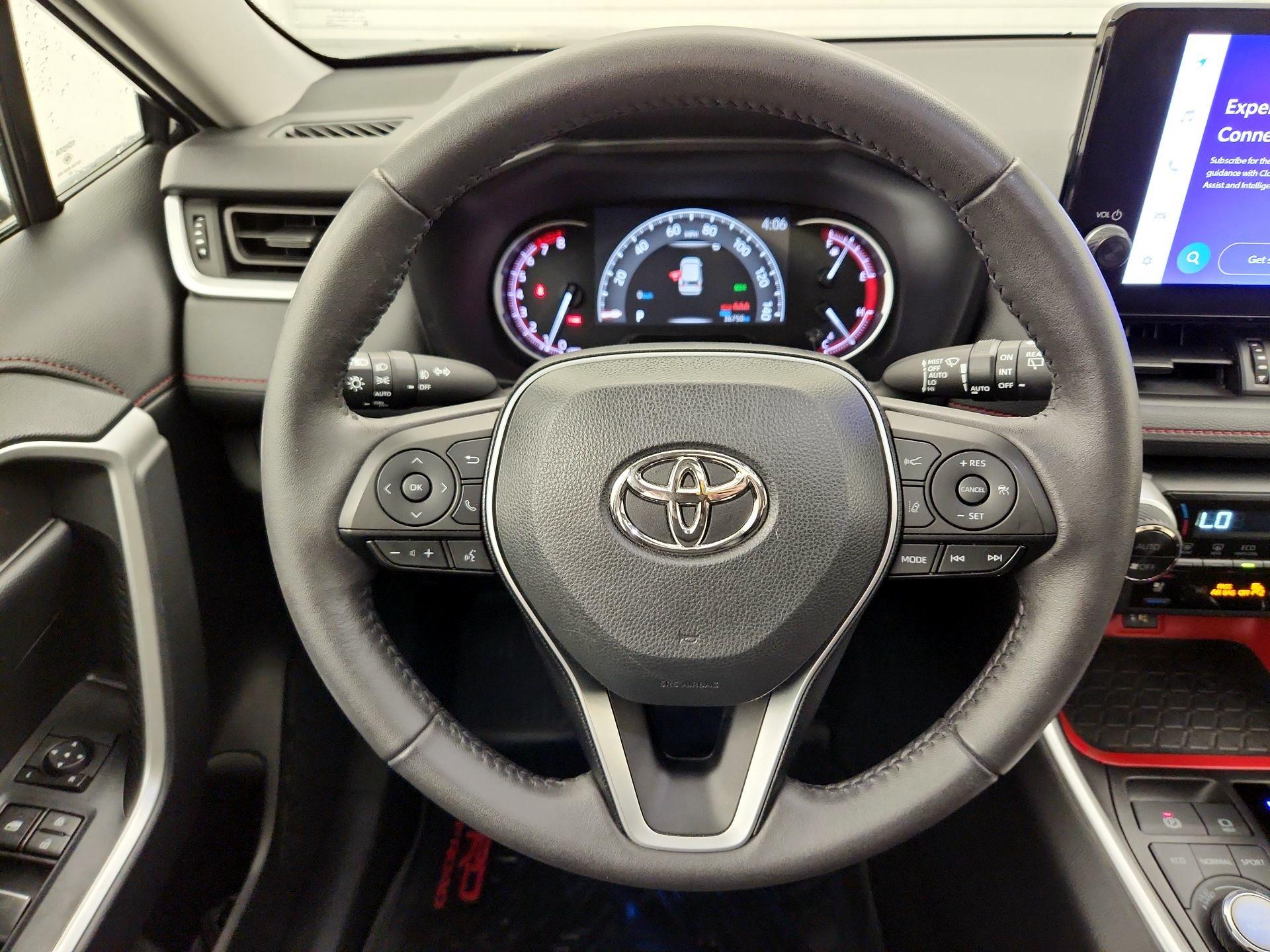 Thumbnail: 2023 Toyota RAV4 - 10