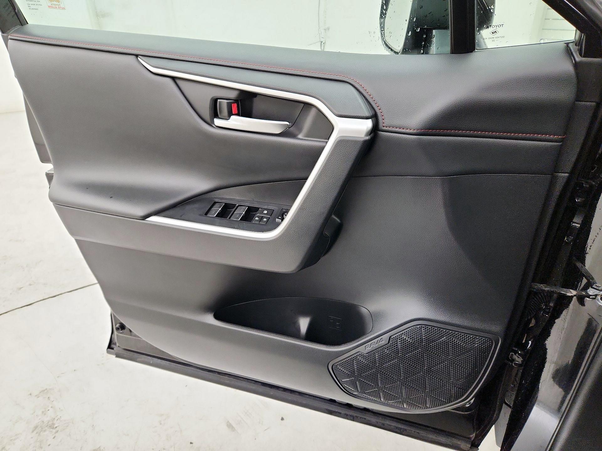 Thumbnail: 2023 Toyota RAV4 - 12