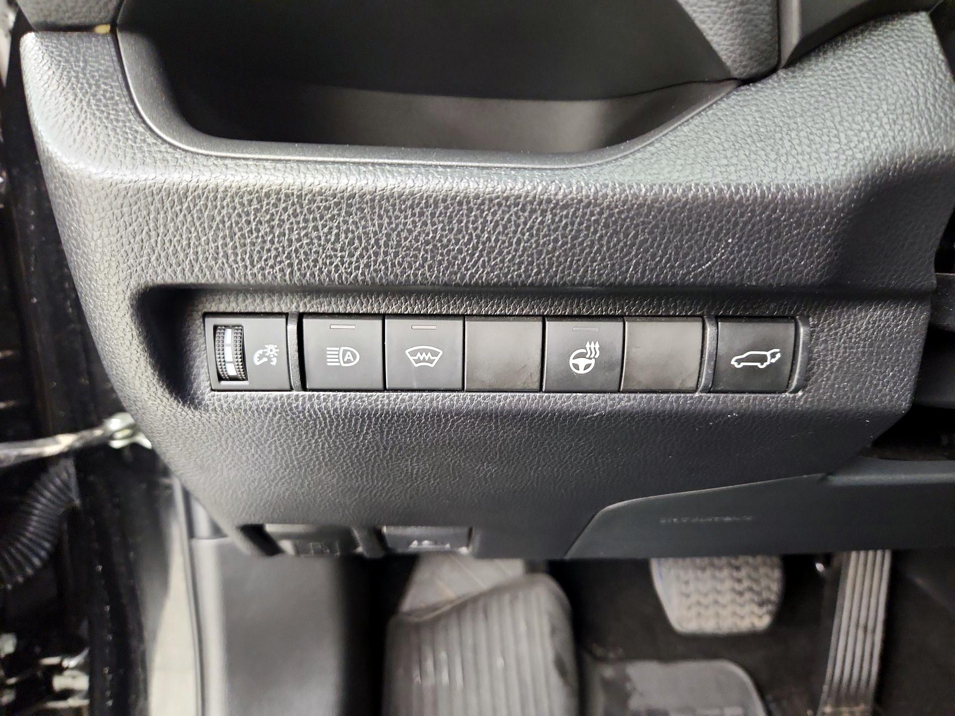 Thumbnail: 2023 Toyota RAV4 - 13