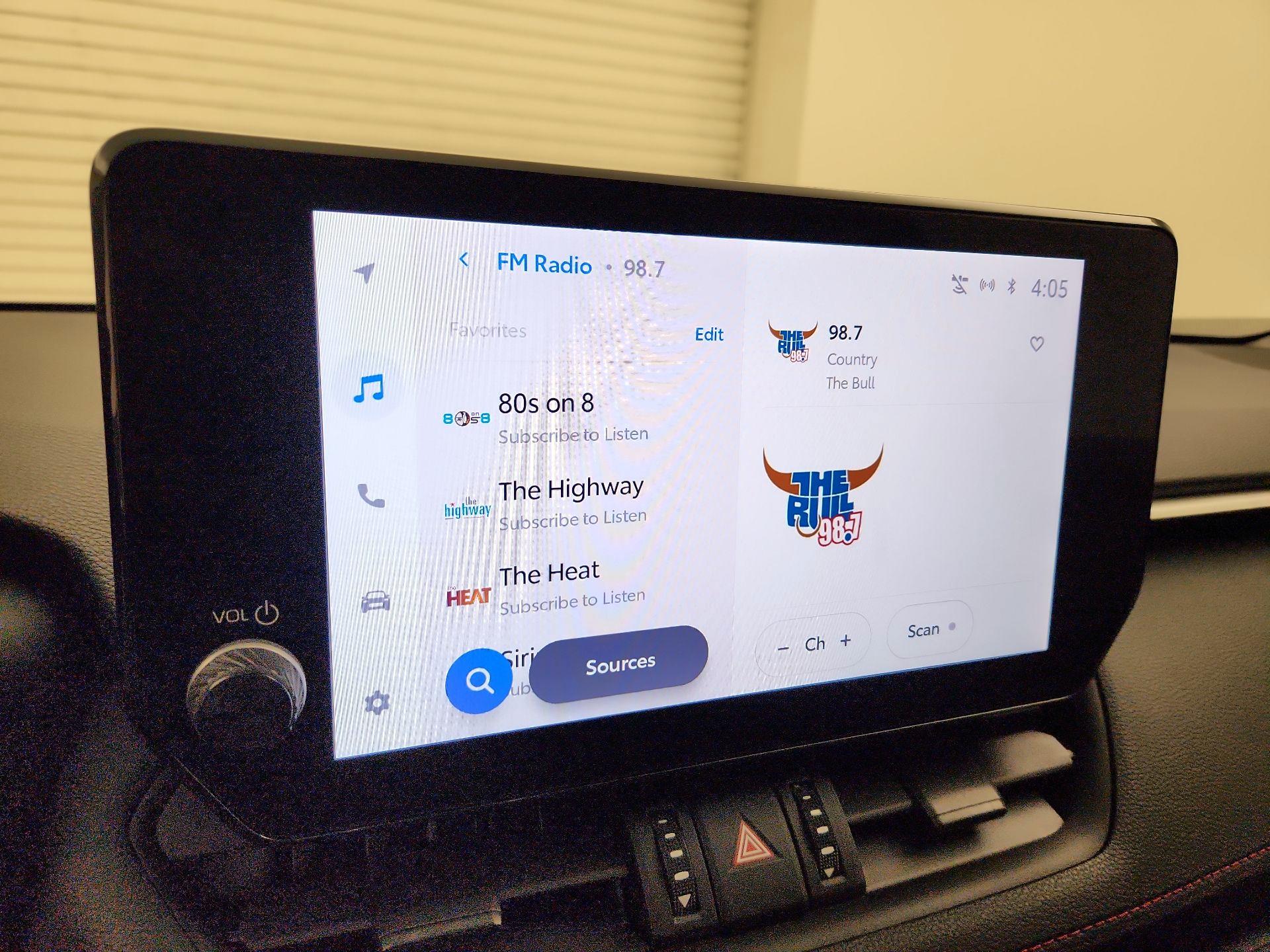 Thumbnail: 2023 Toyota RAV4 - 15