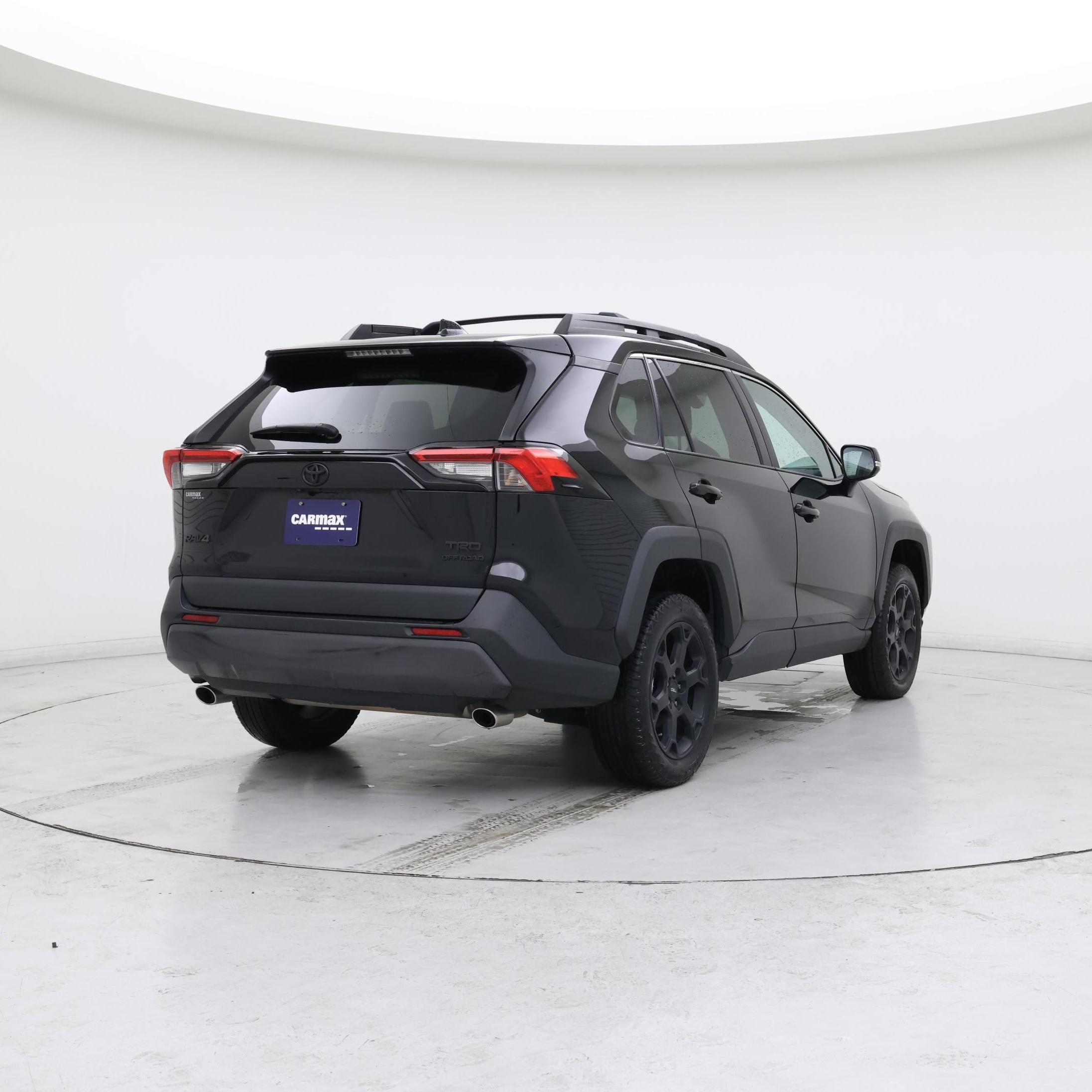 Thumbnail: 2023 Toyota RAV4 - 8