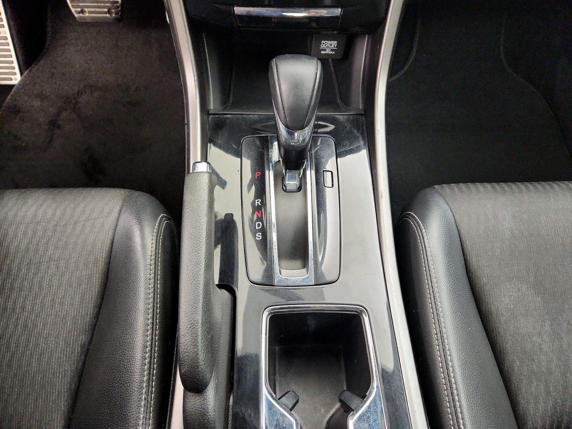 Thumbnail: 2017 Honda Accord - 17