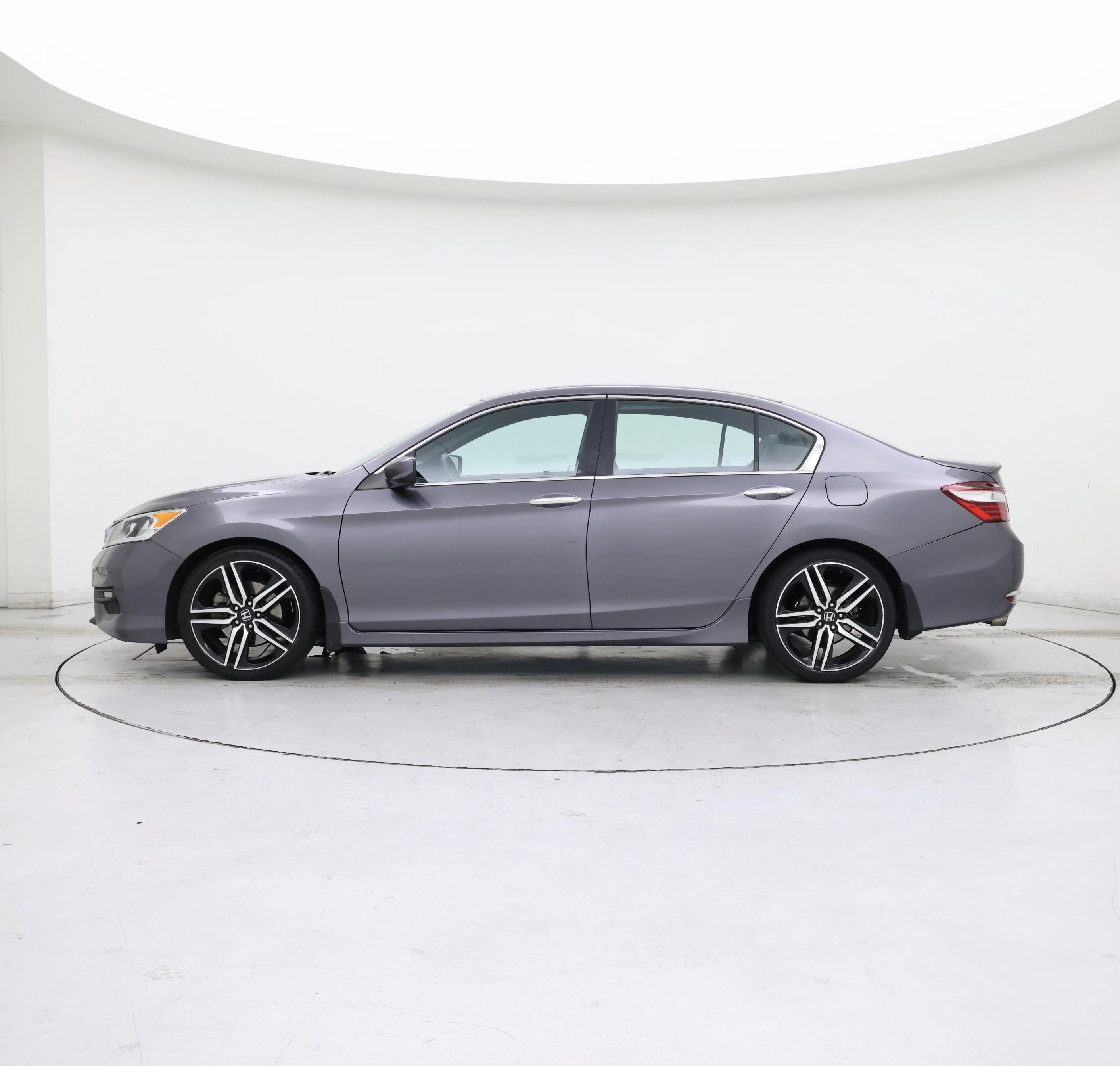 Thumbnail: 2017 Honda Accord - 3