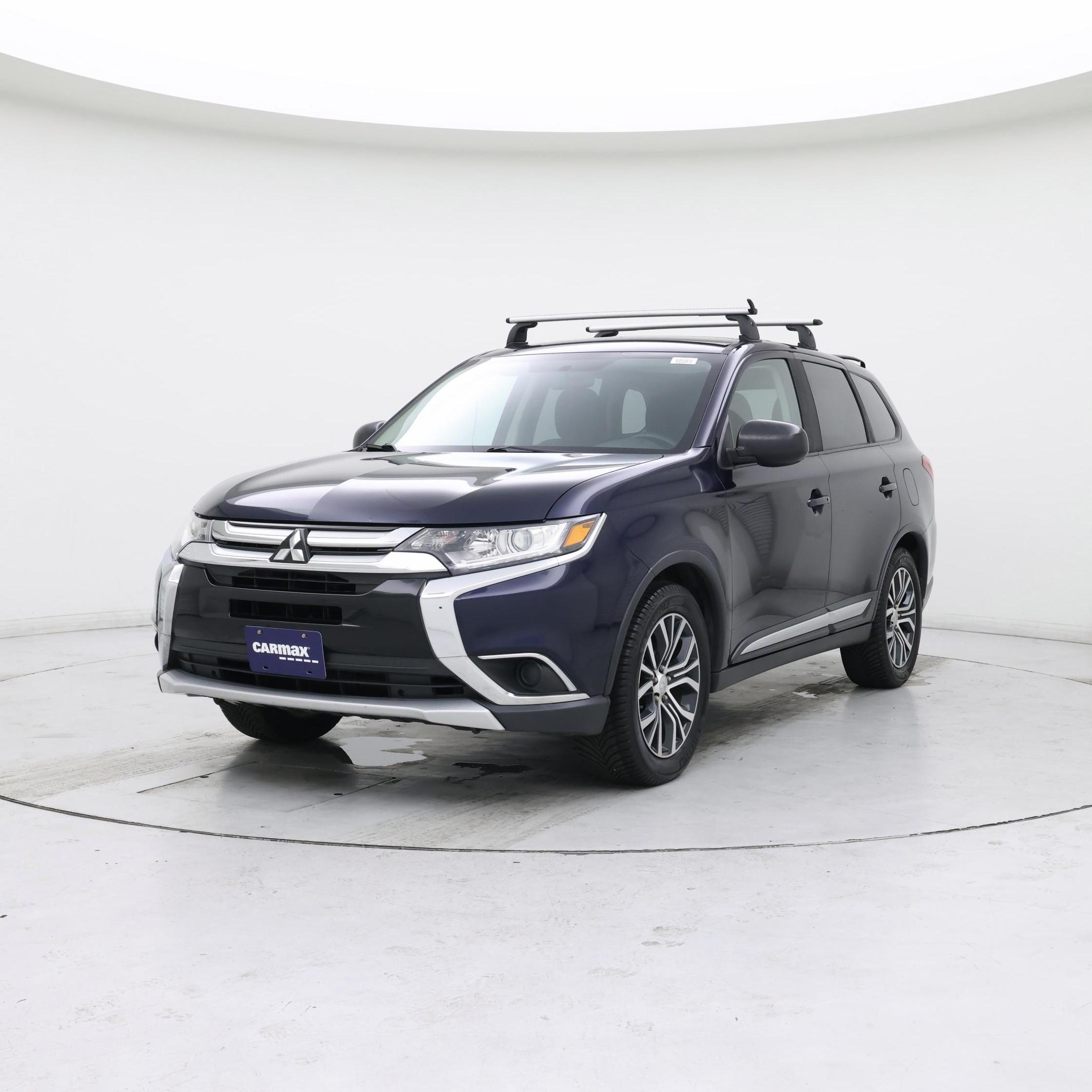 Thumbnail: 2017 Mitsubishi Outlander - 4