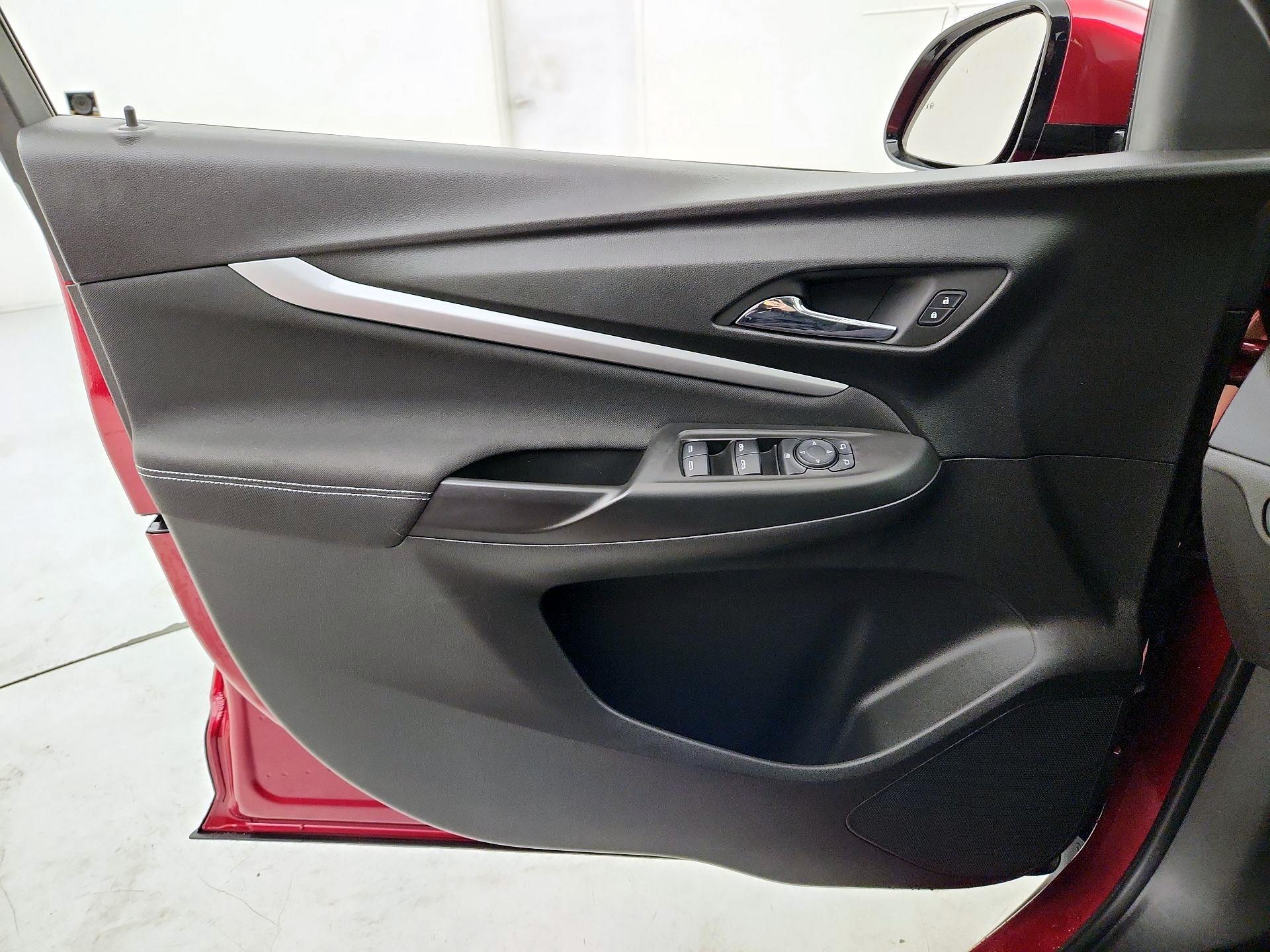 Thumbnail: 2022 Chevrolet Bolt EUV - 12