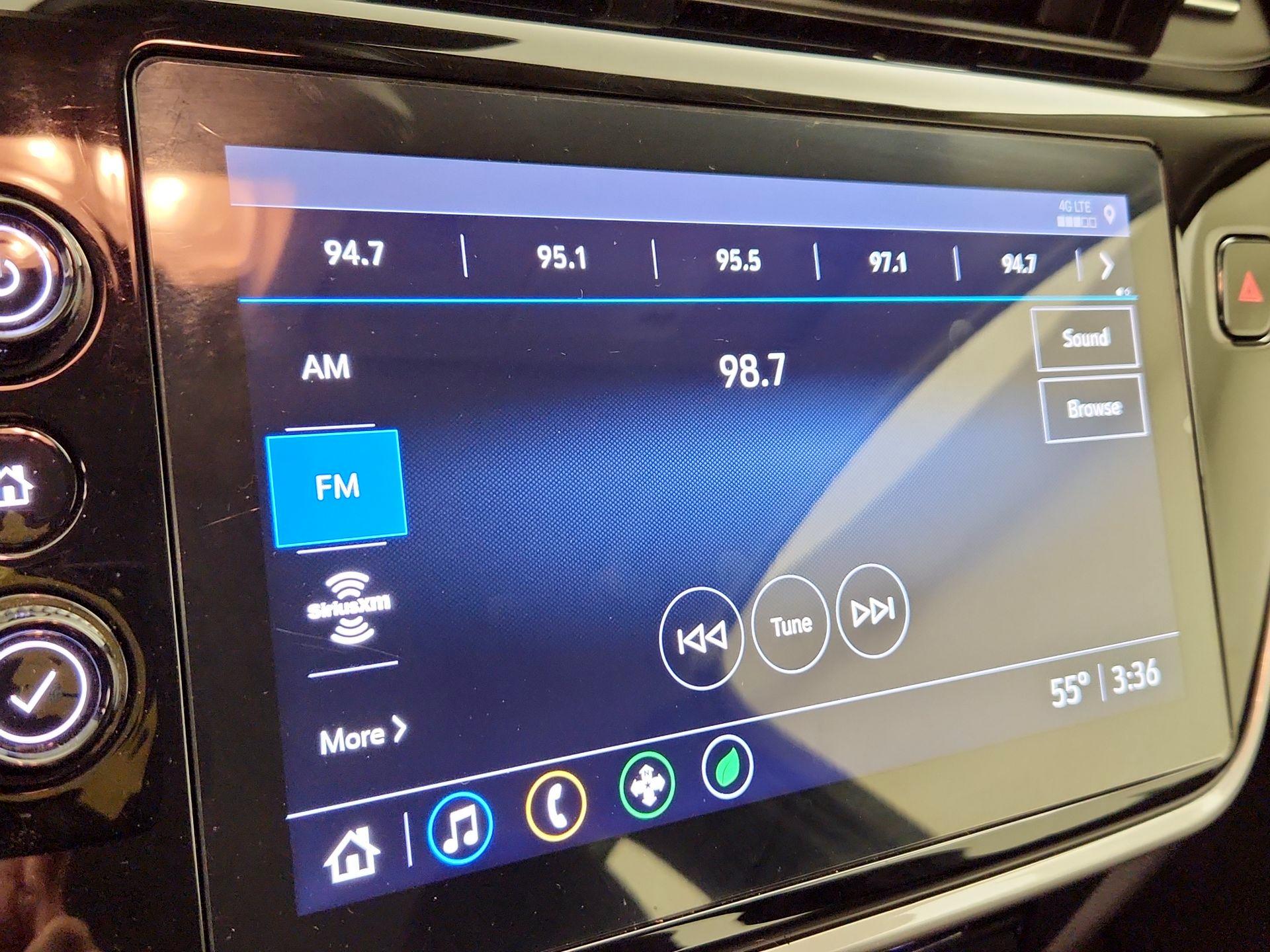 Thumbnail: 2022 Chevrolet Bolt EUV - 15