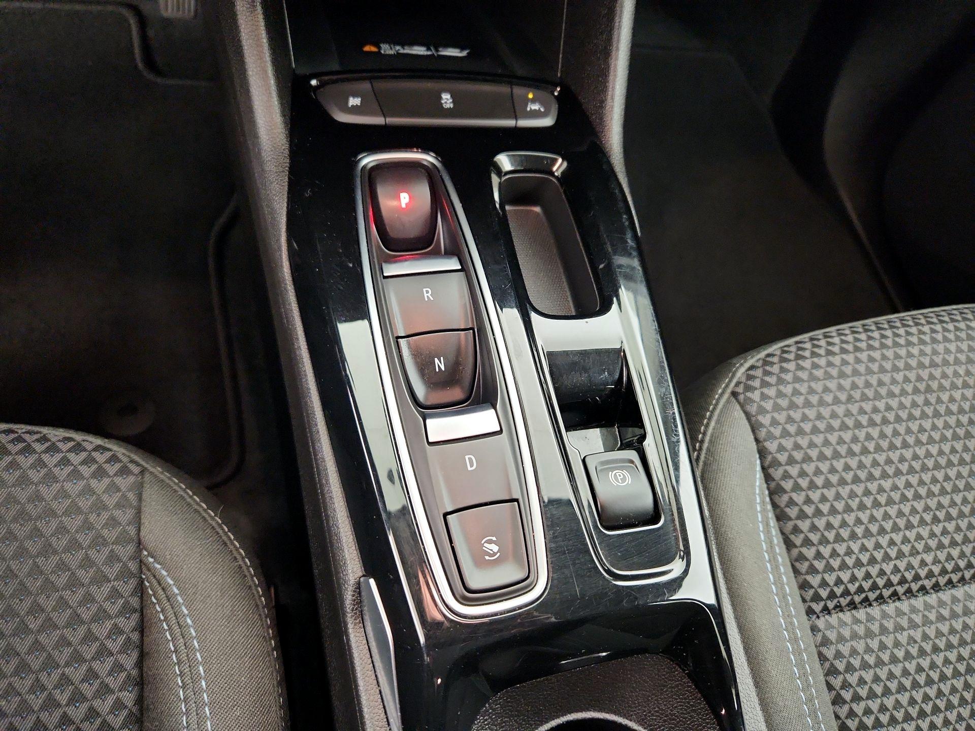 Thumbnail: 2022 Chevrolet Bolt EUV - 17