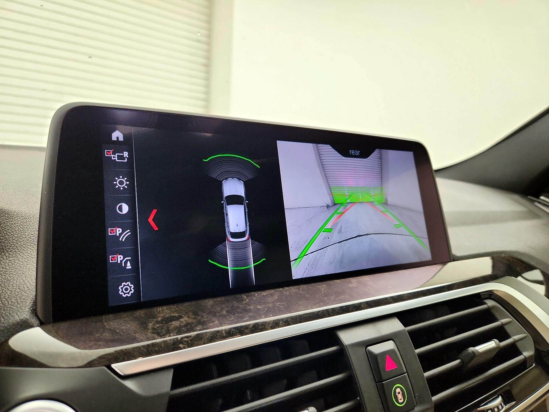 Thumbnail: 2019 BMW X4 - 15