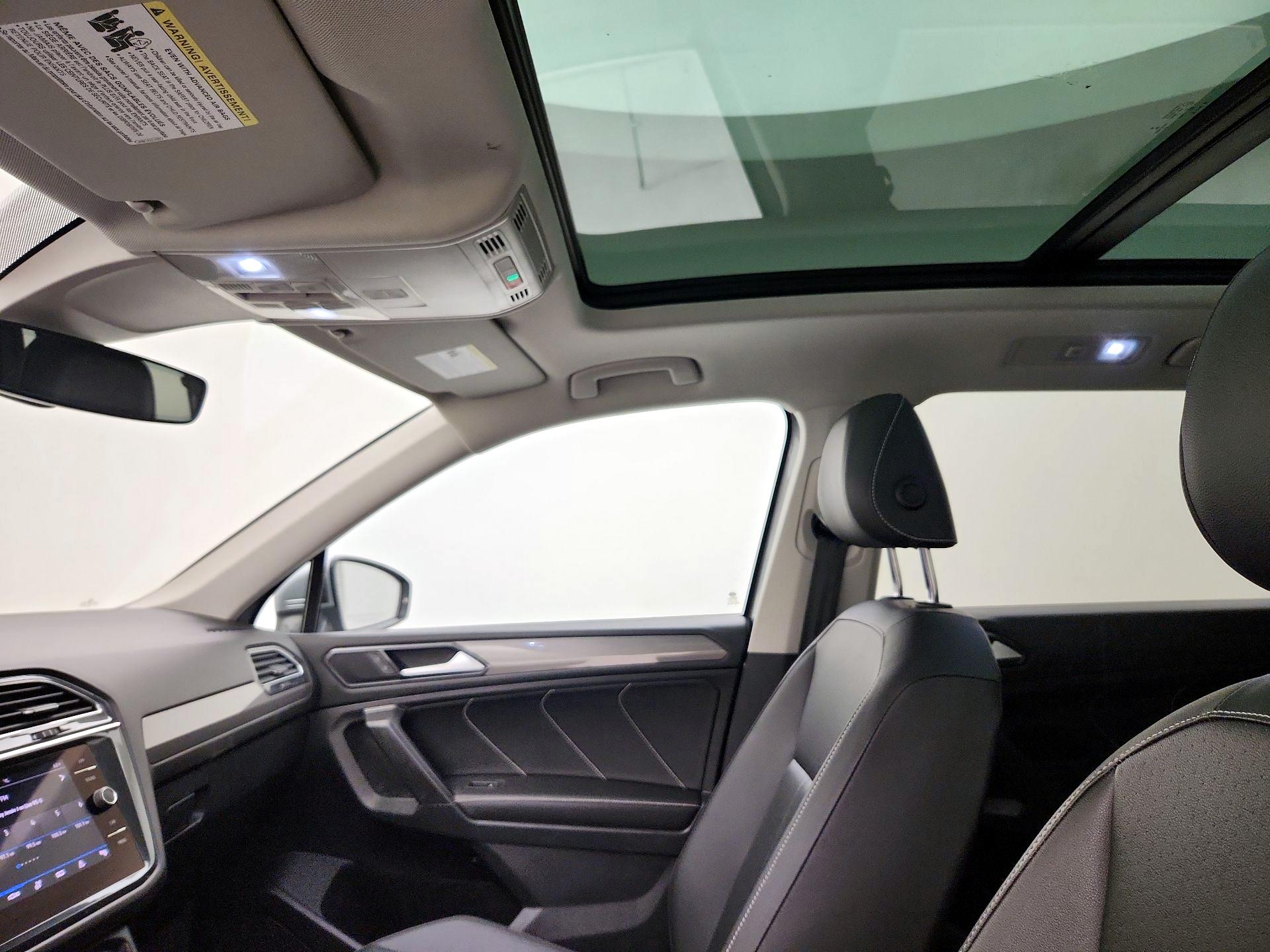 Thumbnail: 2022 Volkswagen Tiguan - 19