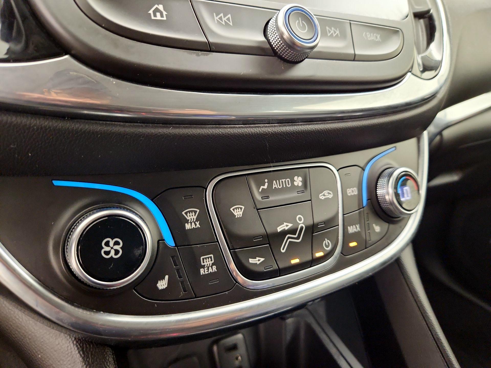 Thumbnail: 2018 Chevrolet Volt - 17