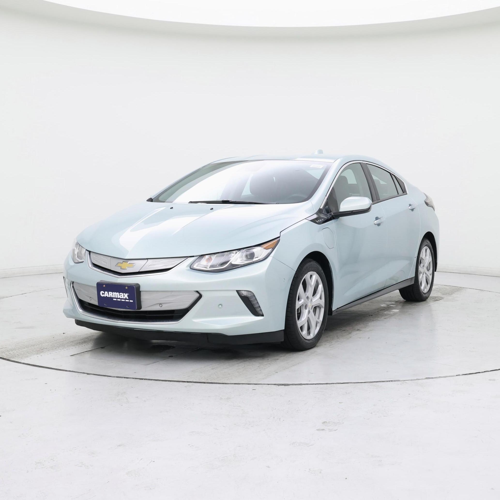 Thumbnail: 2018 Chevrolet Volt - 4