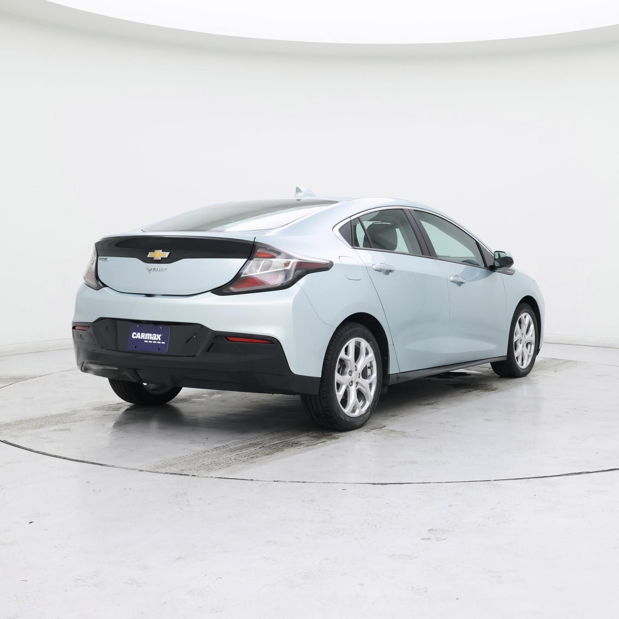 Thumbnail: 2018 Chevrolet Volt - 8