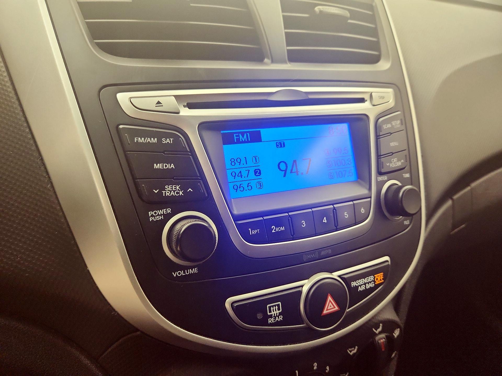 Thumbnail: 2014 Hyundai Accent - 14