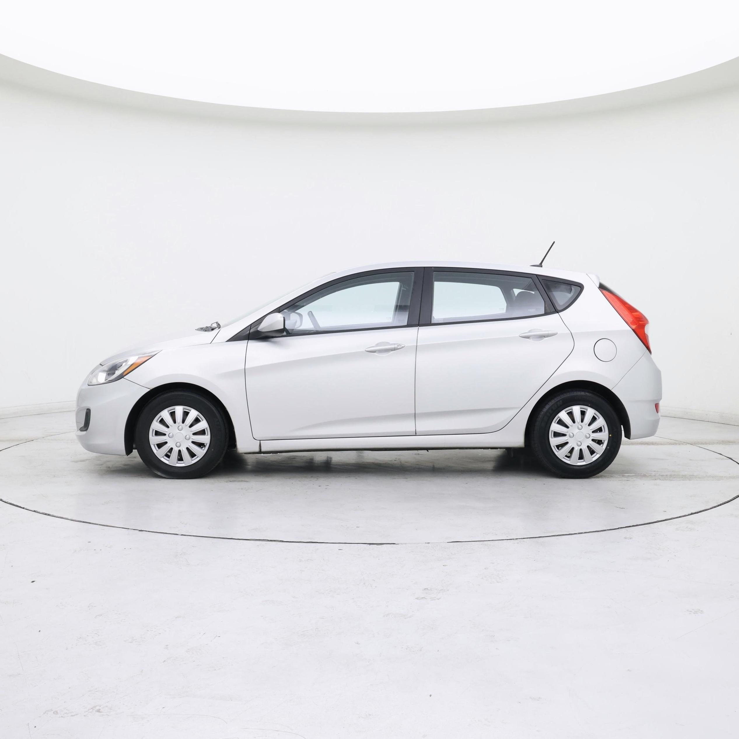 Thumbnail: 2014 Hyundai Accent - 3
