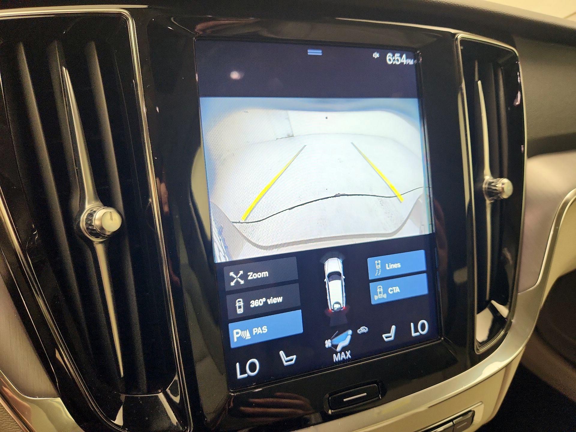 Thumbnail: 2020 Volvo S60 - 15