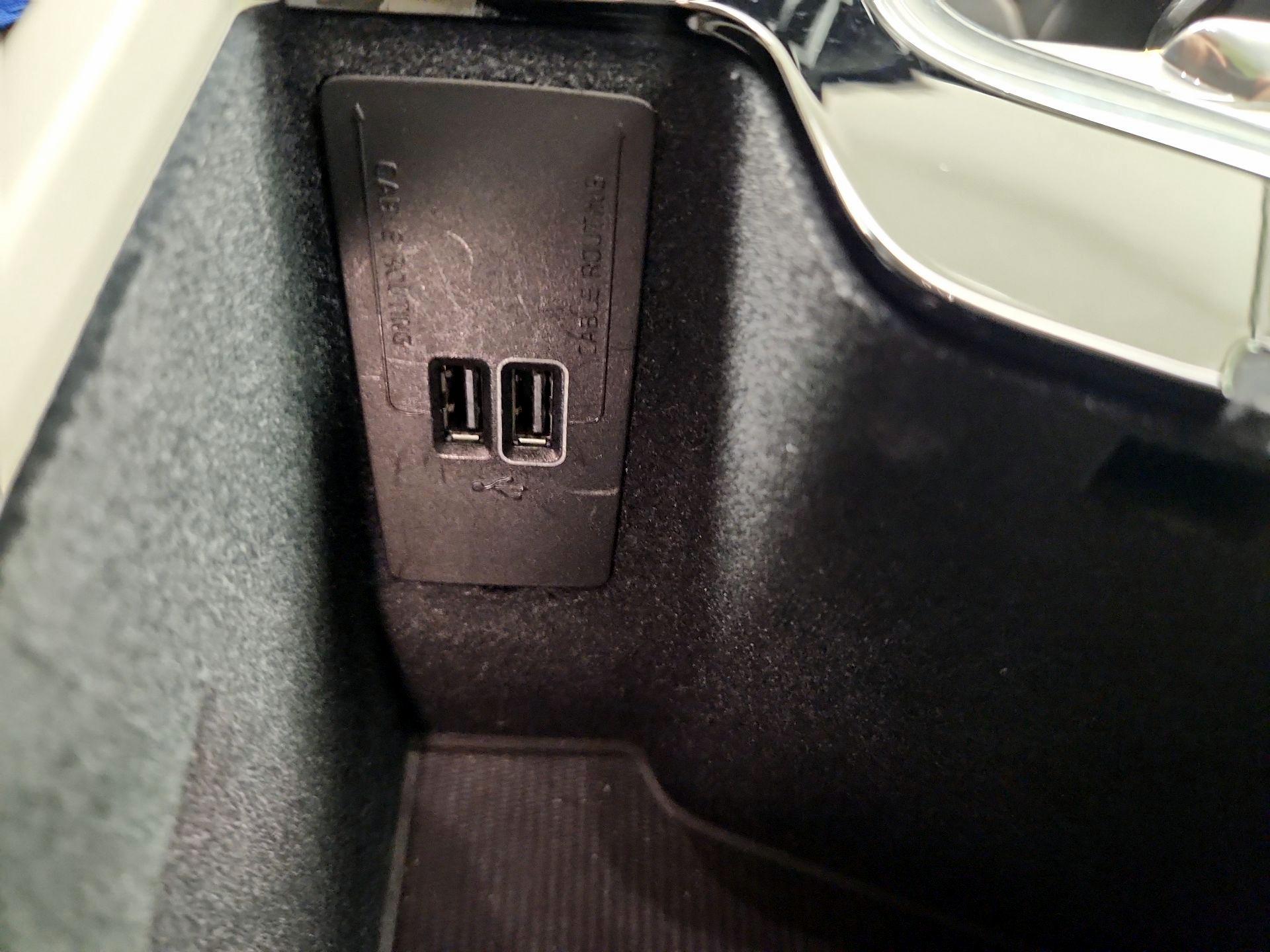 Thumbnail: 2020 Volvo S60 - 19