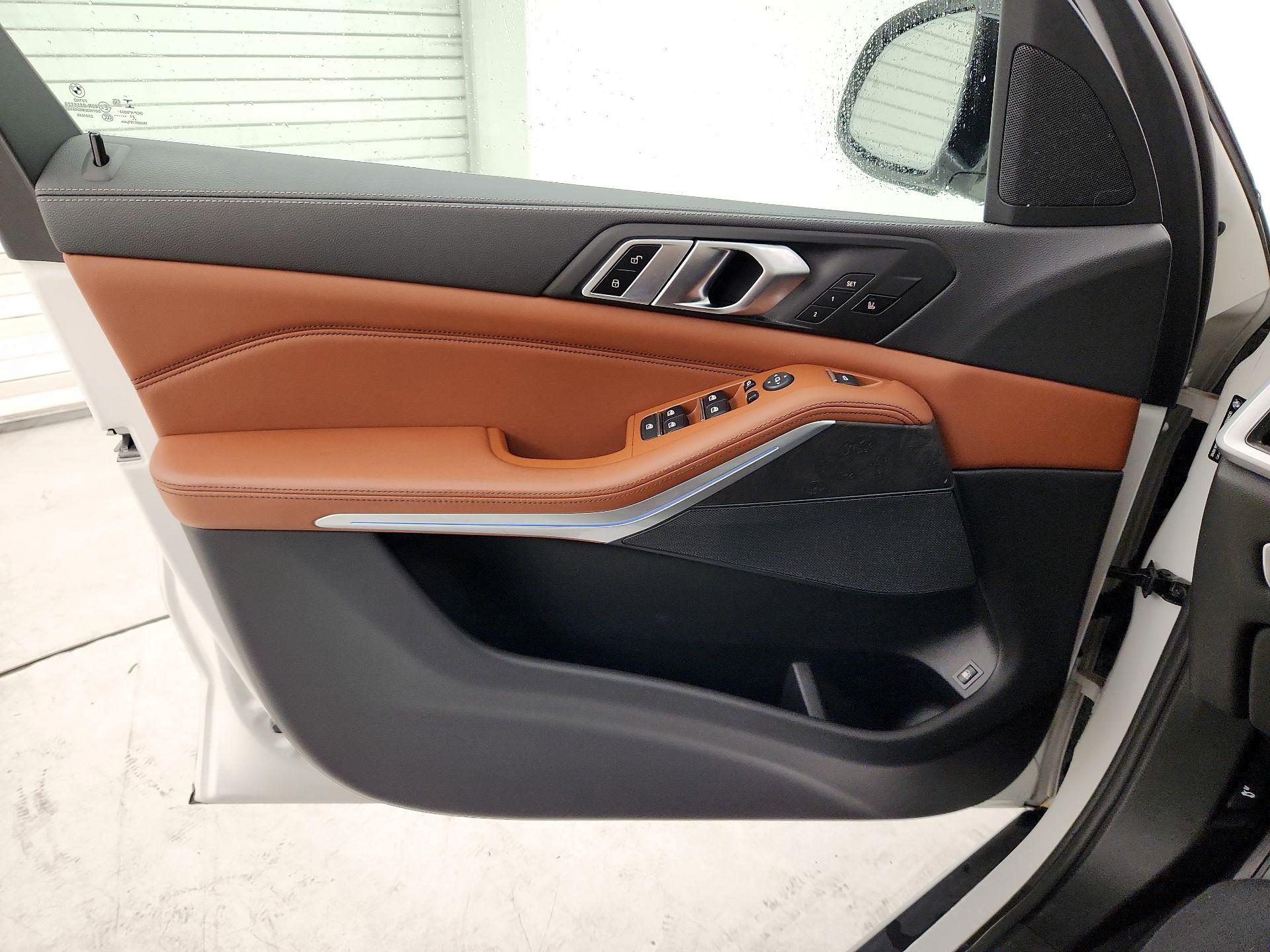 Thumbnail: 2022 BMW X5 - 12