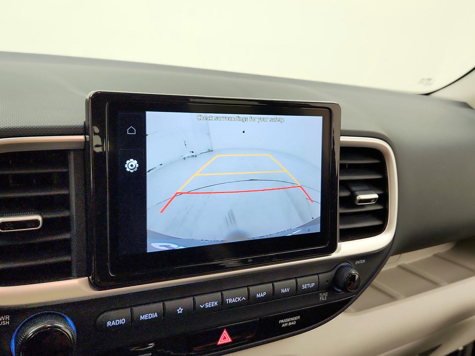 Thumbnail: 2022 Hyundai Venue - 15