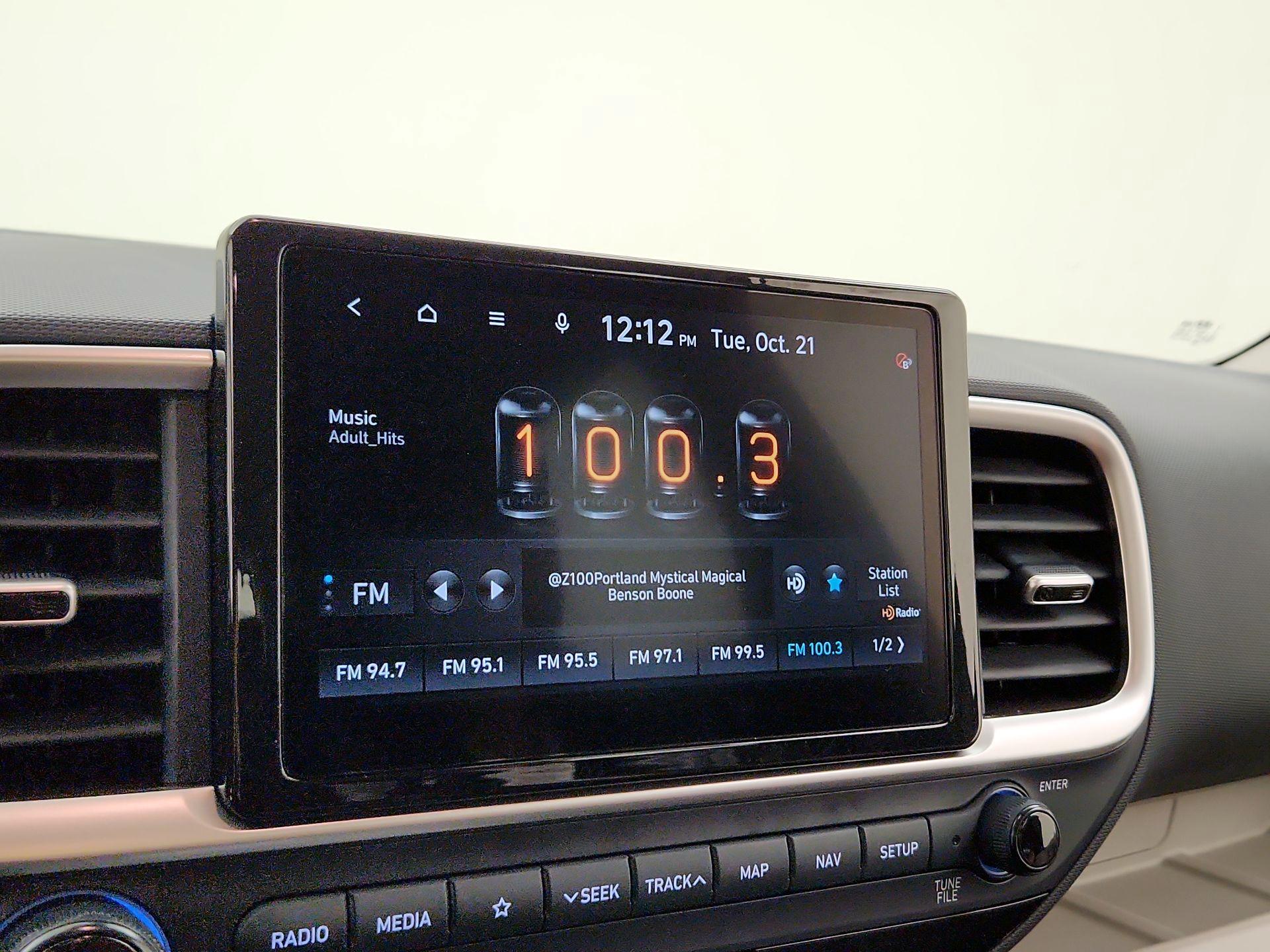 Thumbnail: 2022 Hyundai Venue - 16