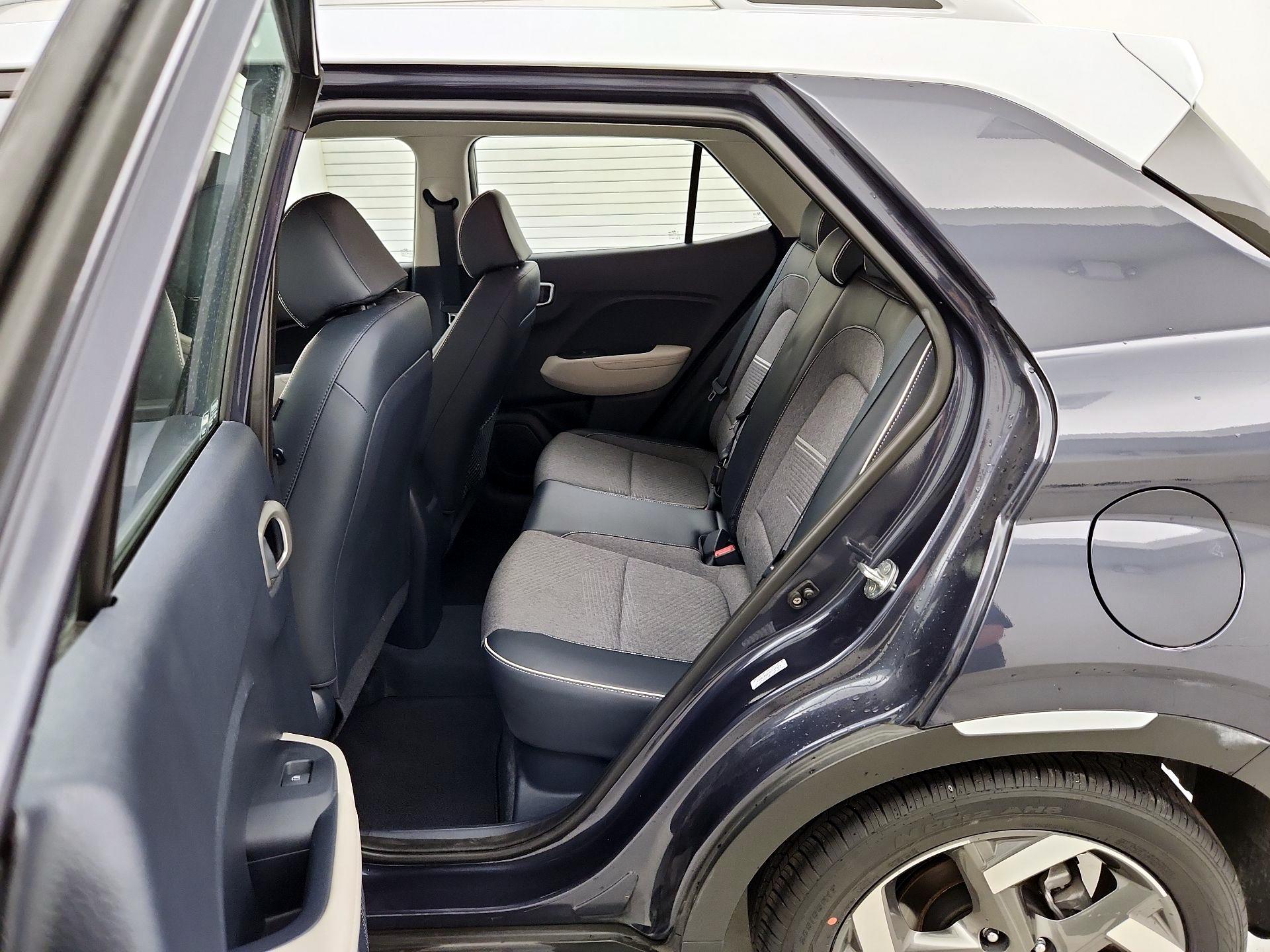 Thumbnail: 2022 Hyundai Venue - 20