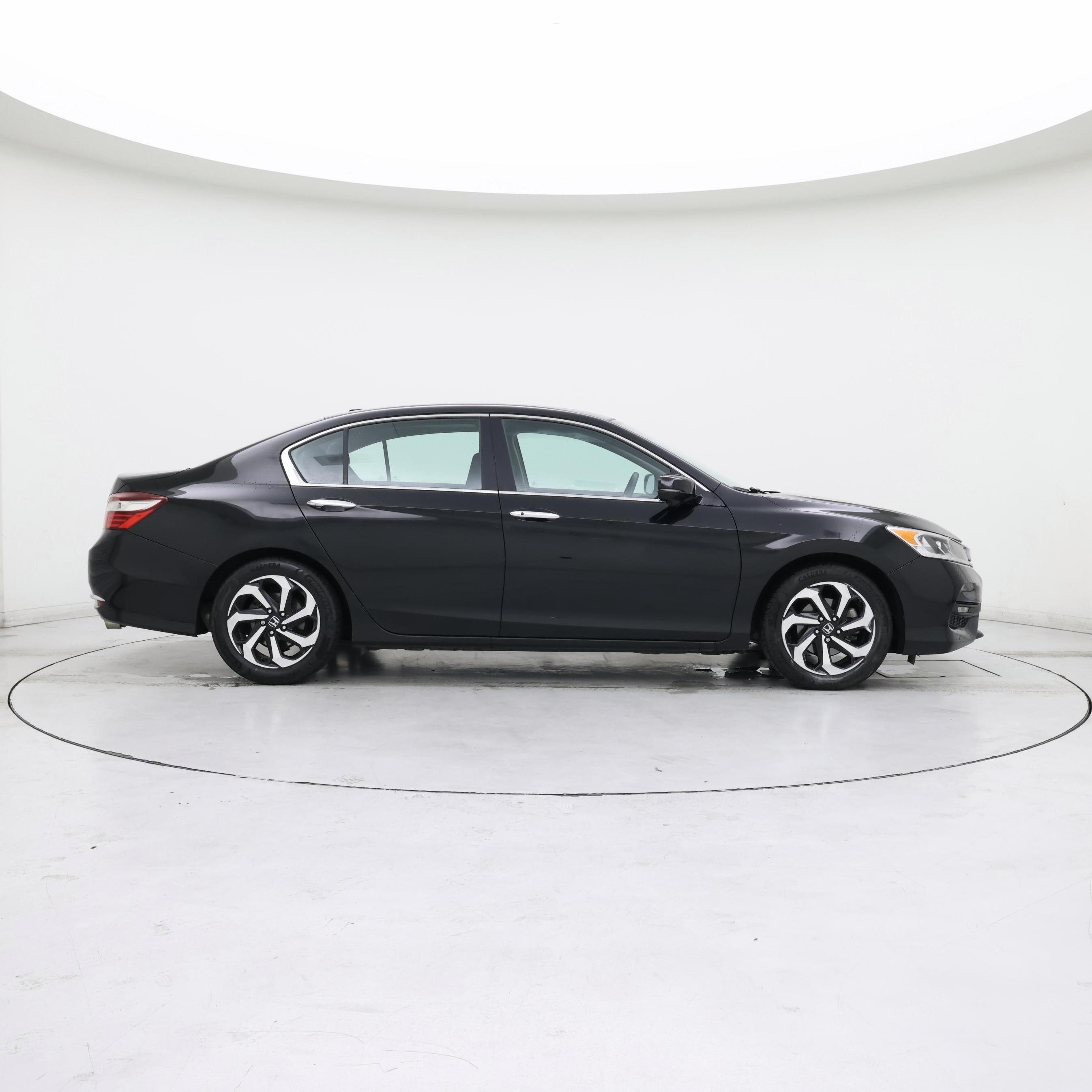 Thumbnail: 2017 Honda Accord - 7