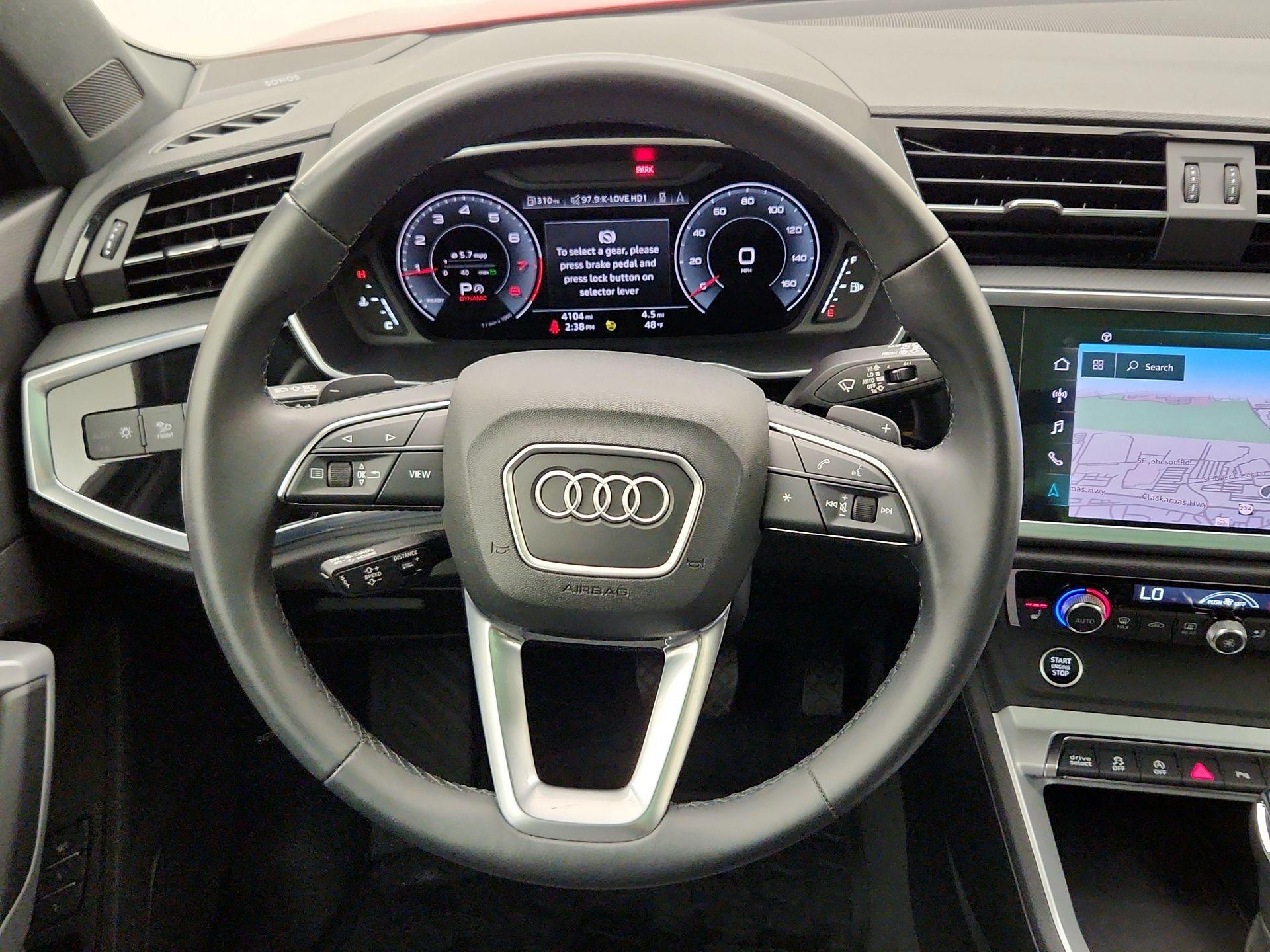 Thumbnail: 2022 Audi Q3 - 10