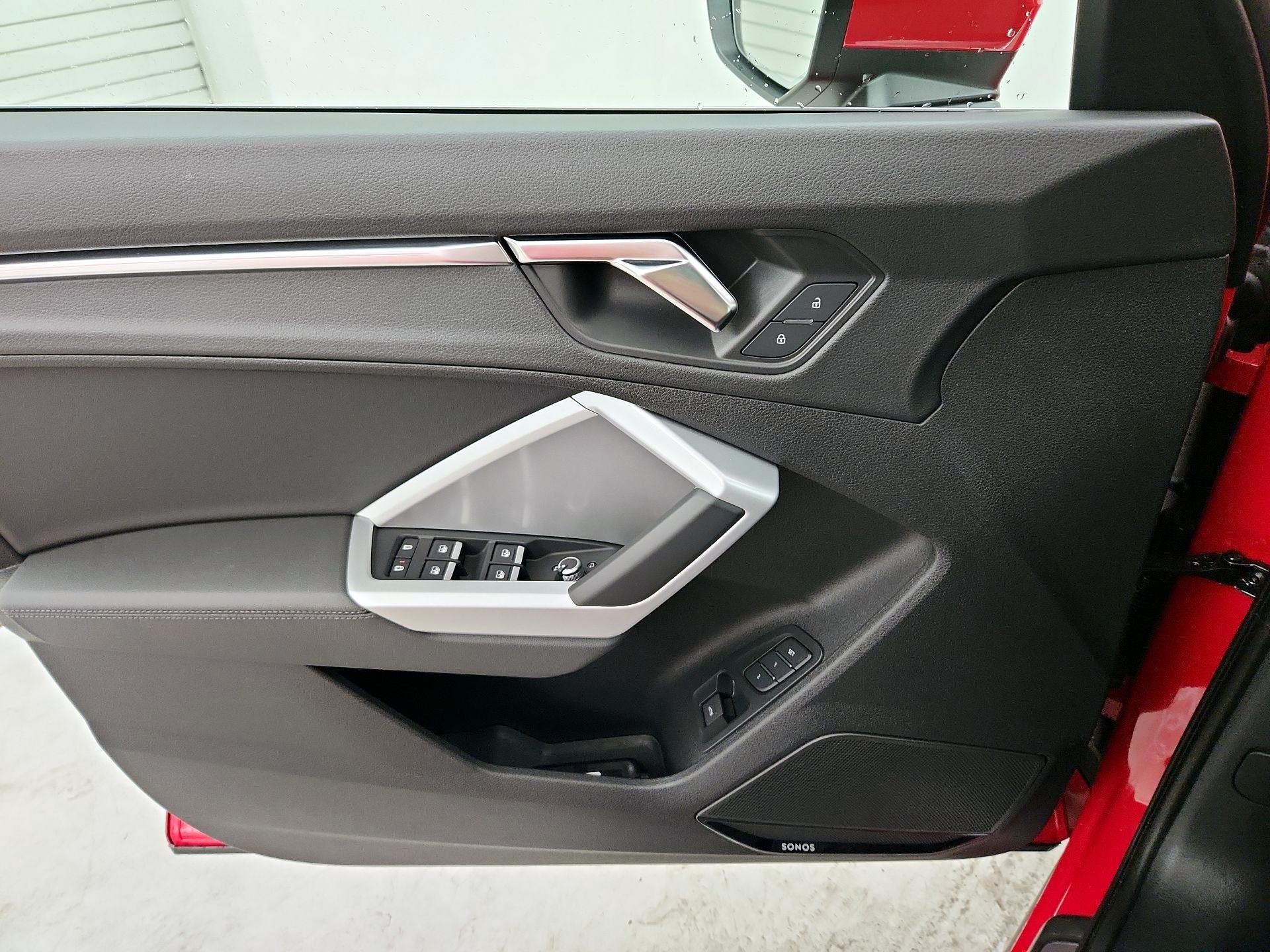 Thumbnail: 2022 Audi Q3 - 12