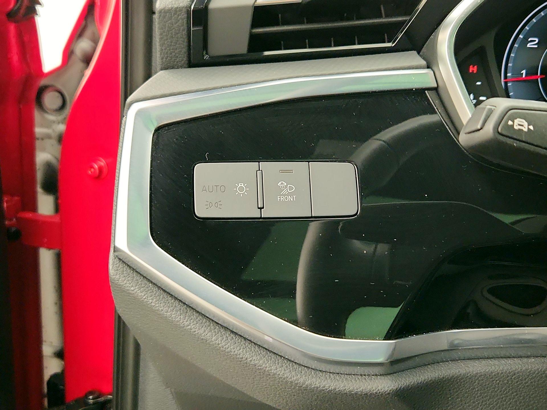 Thumbnail: 2022 Audi Q3 - 13