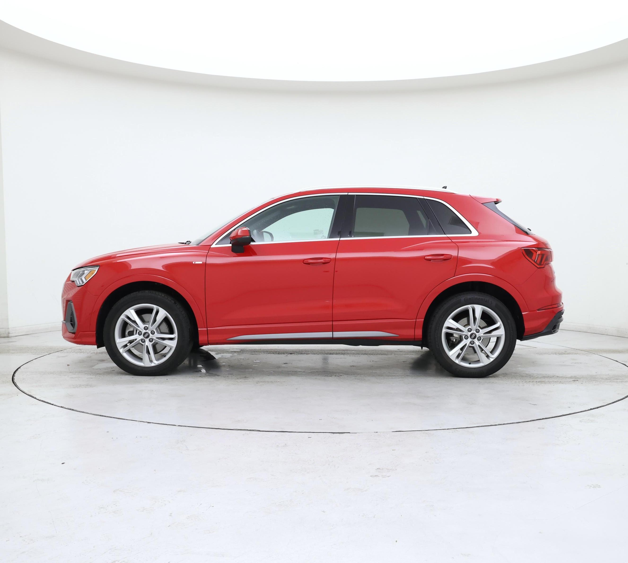 Thumbnail: 2022 Audi Q3 - 3